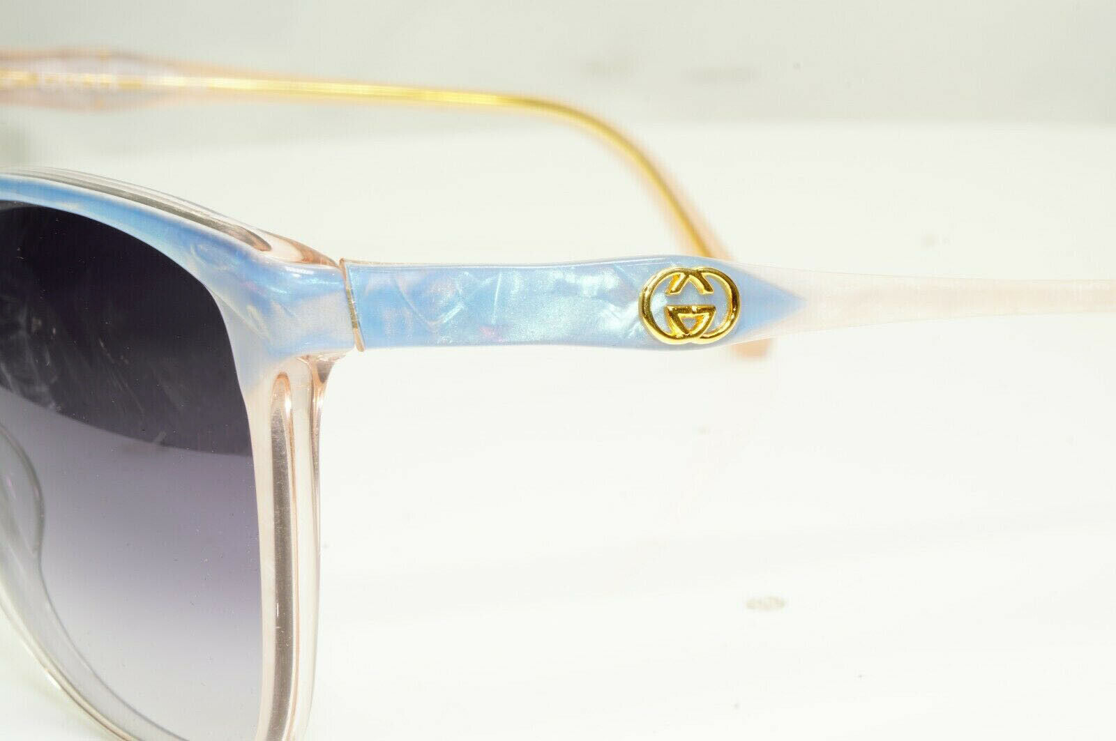 Gucci 1993 Vintage Sunglasses Blue Pearl Gold Grey Fade Womens GG 2106 62L 57mm