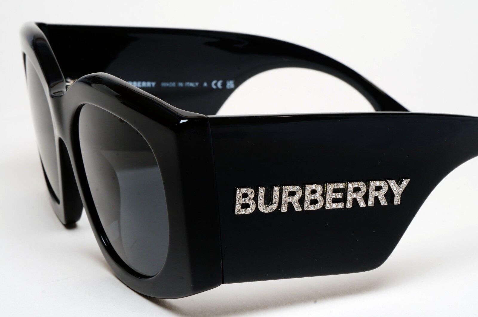 Burberry Sunglasses Madeline Black Oversized Square Large BE 4388-U 3001/87