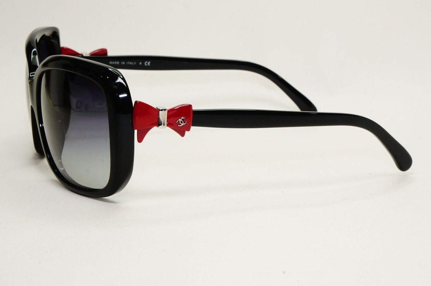 Chanel Sunglasses Bow Black Red Grey Gradient Square 5171 c.1231/8G 270924