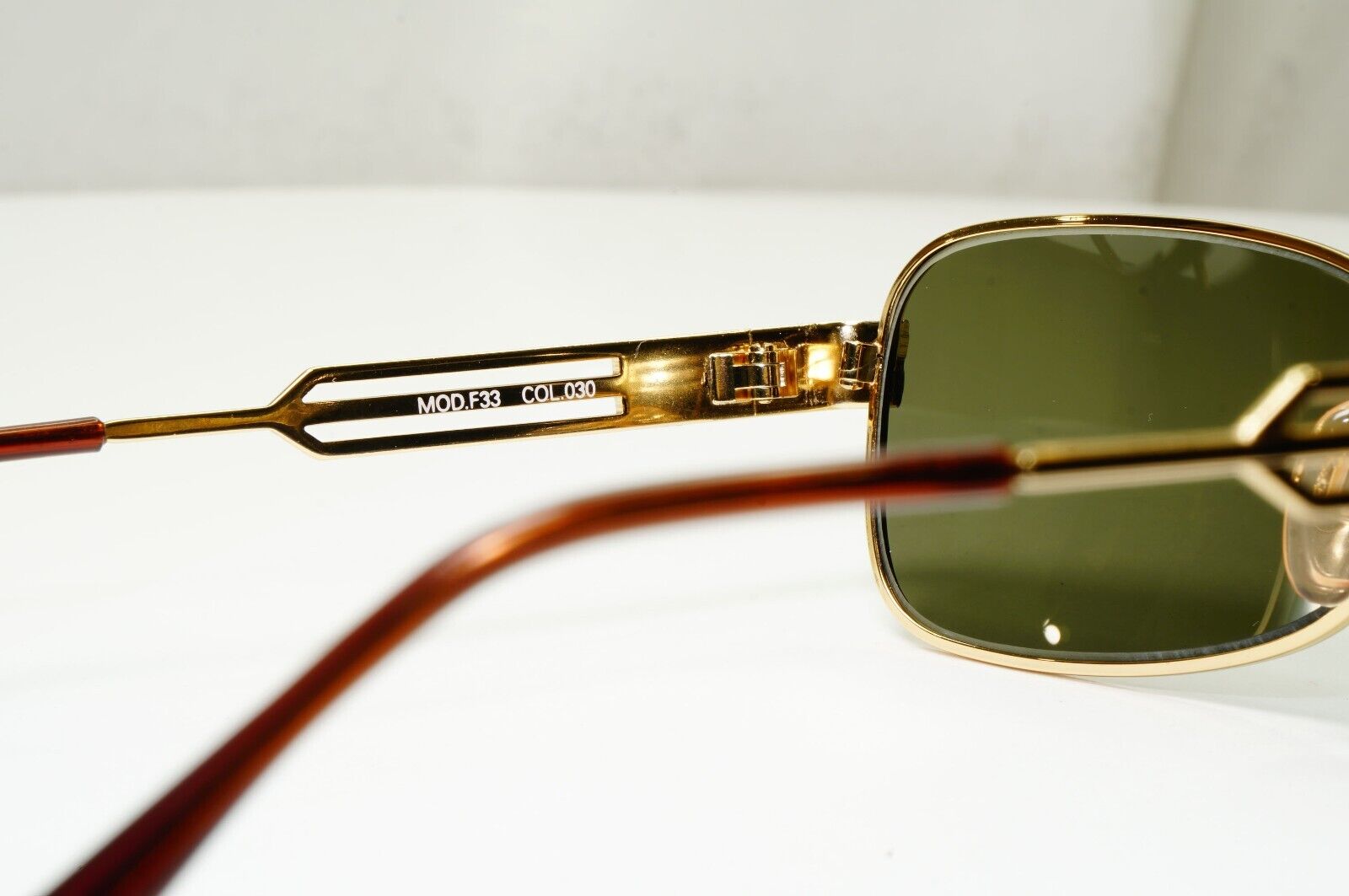 Versus 1996 by Gianni Versace Vintage Gold Green Sunglasses MOD F33 COL 030