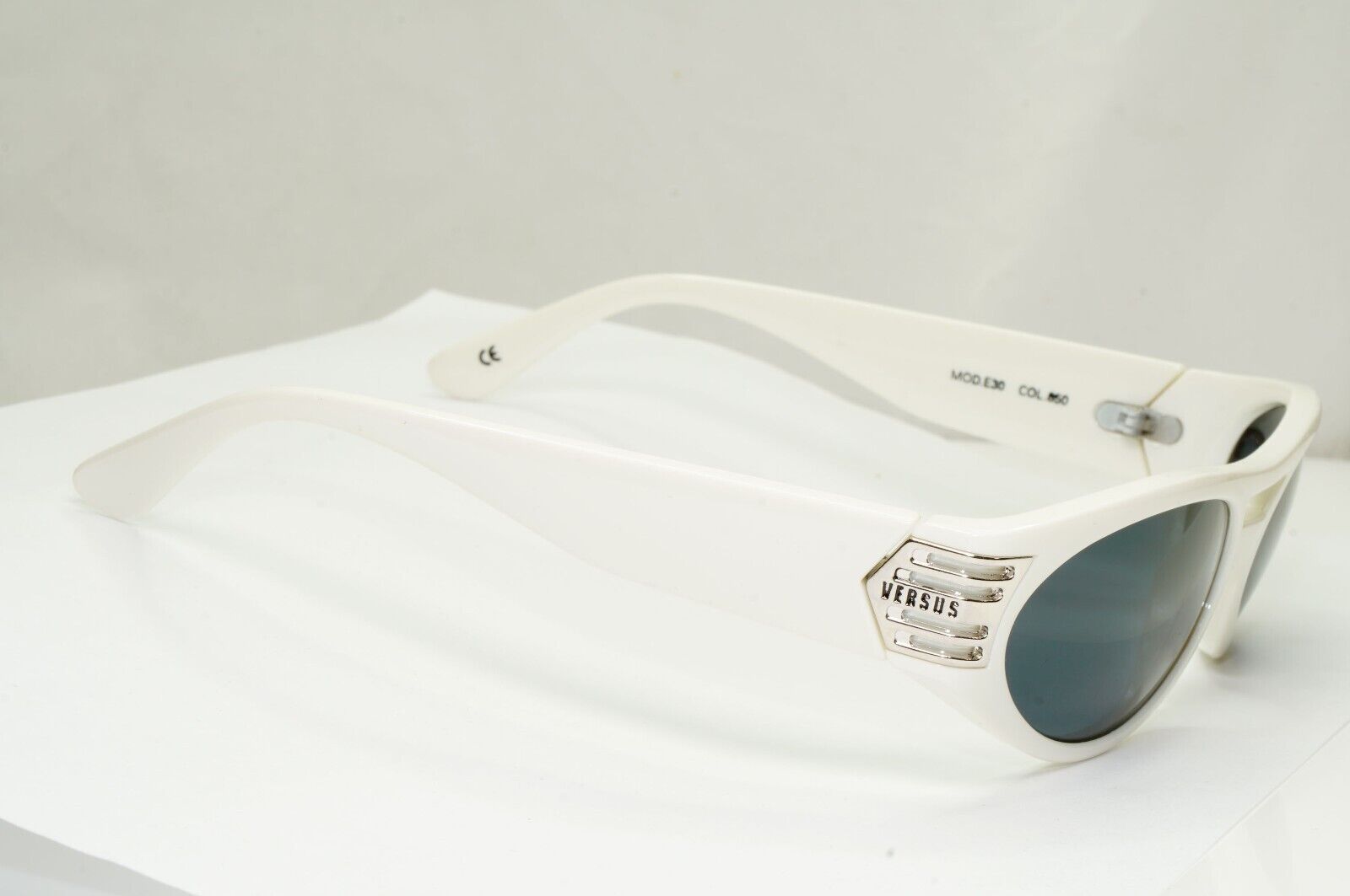 Versus Sunglasses 1996 by Gianni Versace Vintage White Grey MOD E30 COL 850