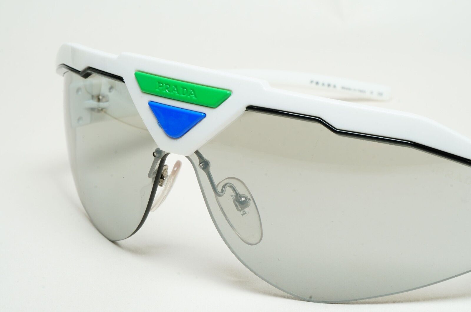 Prada Sunglasses Triangle White Shield Catwalk PR69VS SPR 69V 461-1I2 [b] 231124