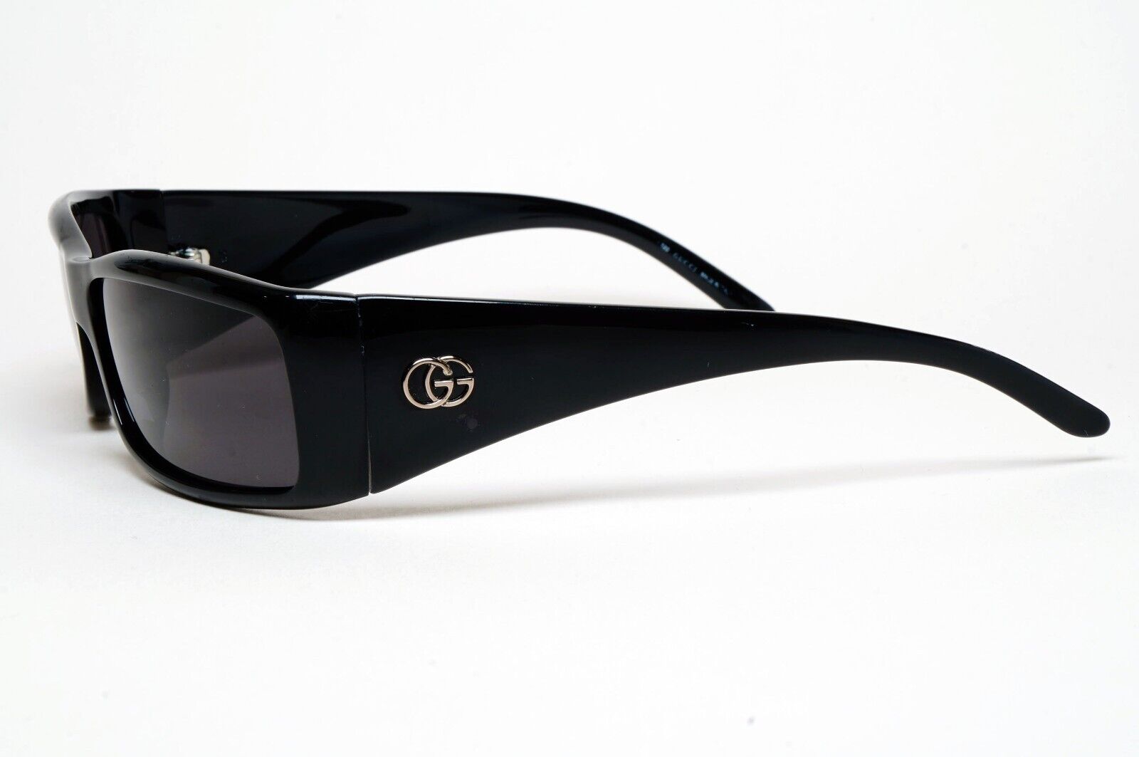 Gucci Sunglasses 1999 Vintage Black Rectangle Wrap GG 2493/S 584 220125