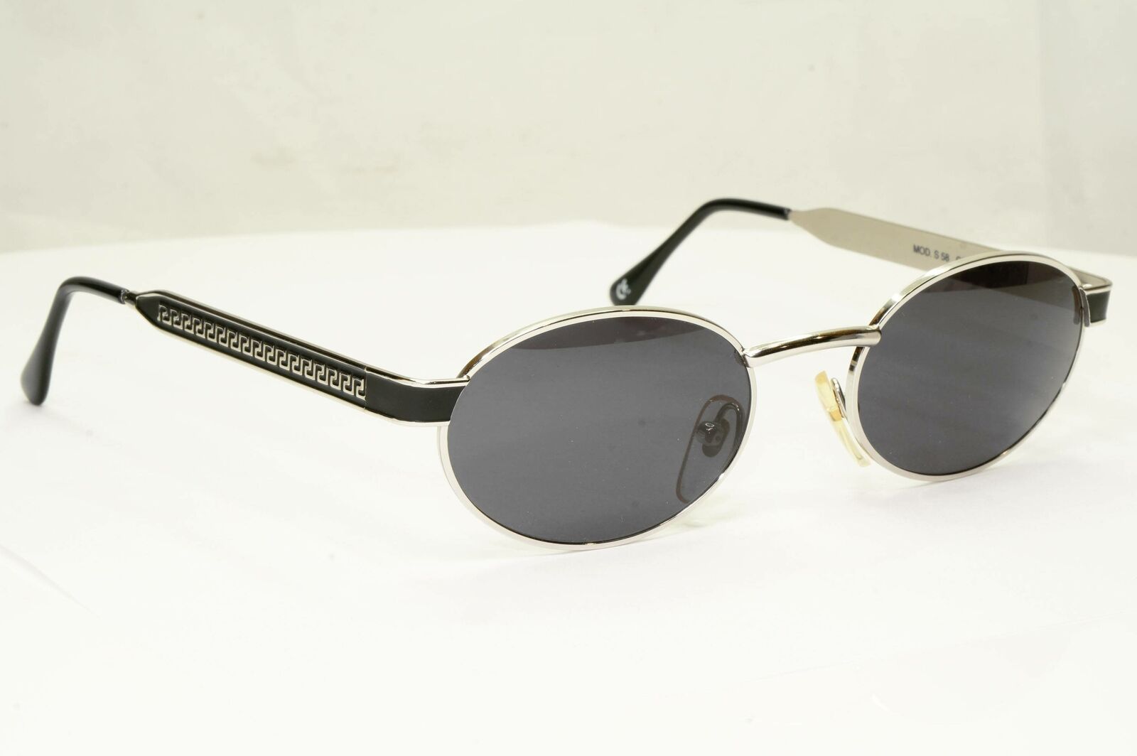 Gianni Versace 1996 Vintage Silver Black Oval Metal Sunglasses MOD S58 COL 56M
