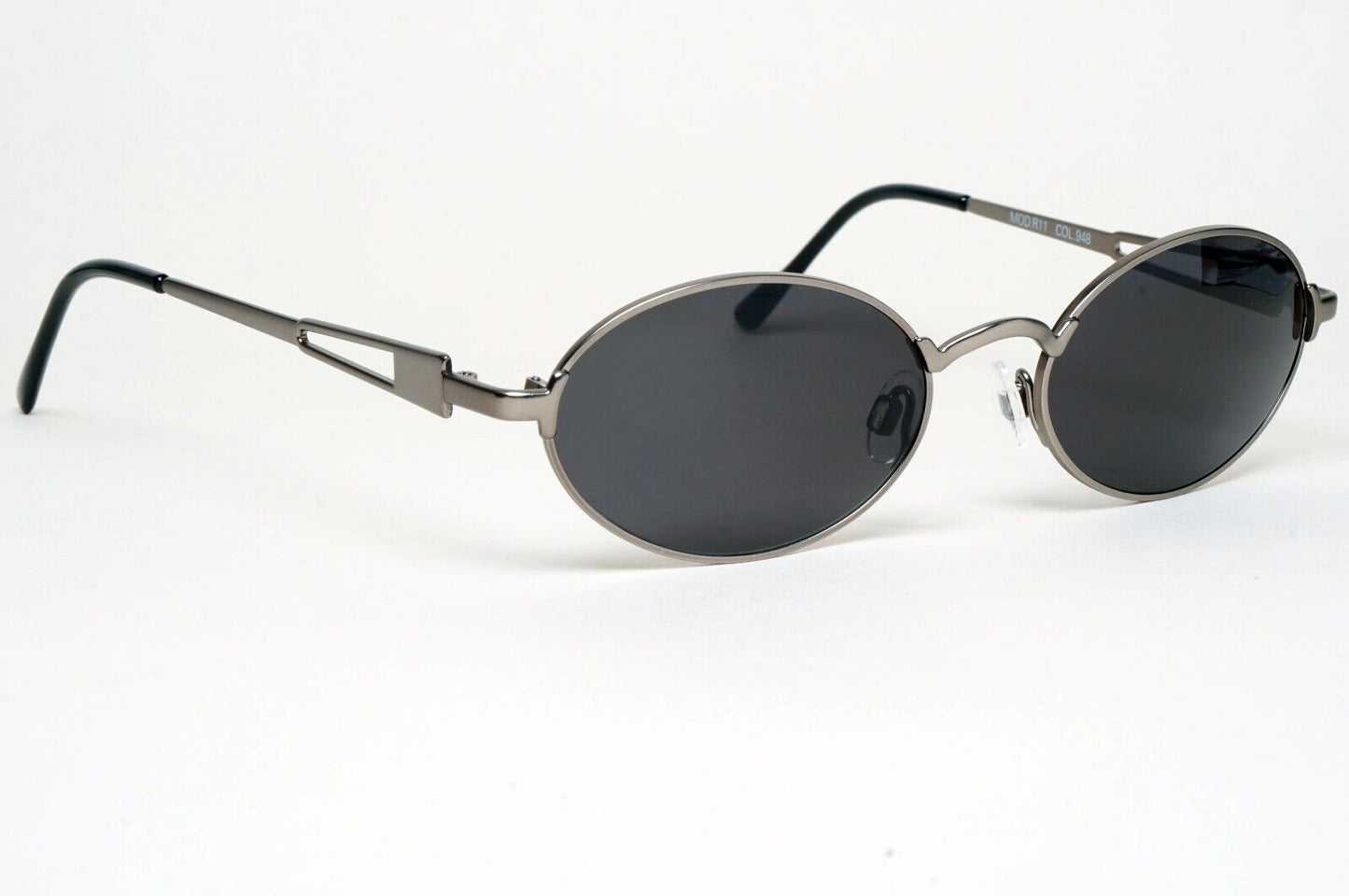 Versus Sunglasses 1996 by Gianni Versace Vintage Gunmetal Oval MOD R11 COL 948