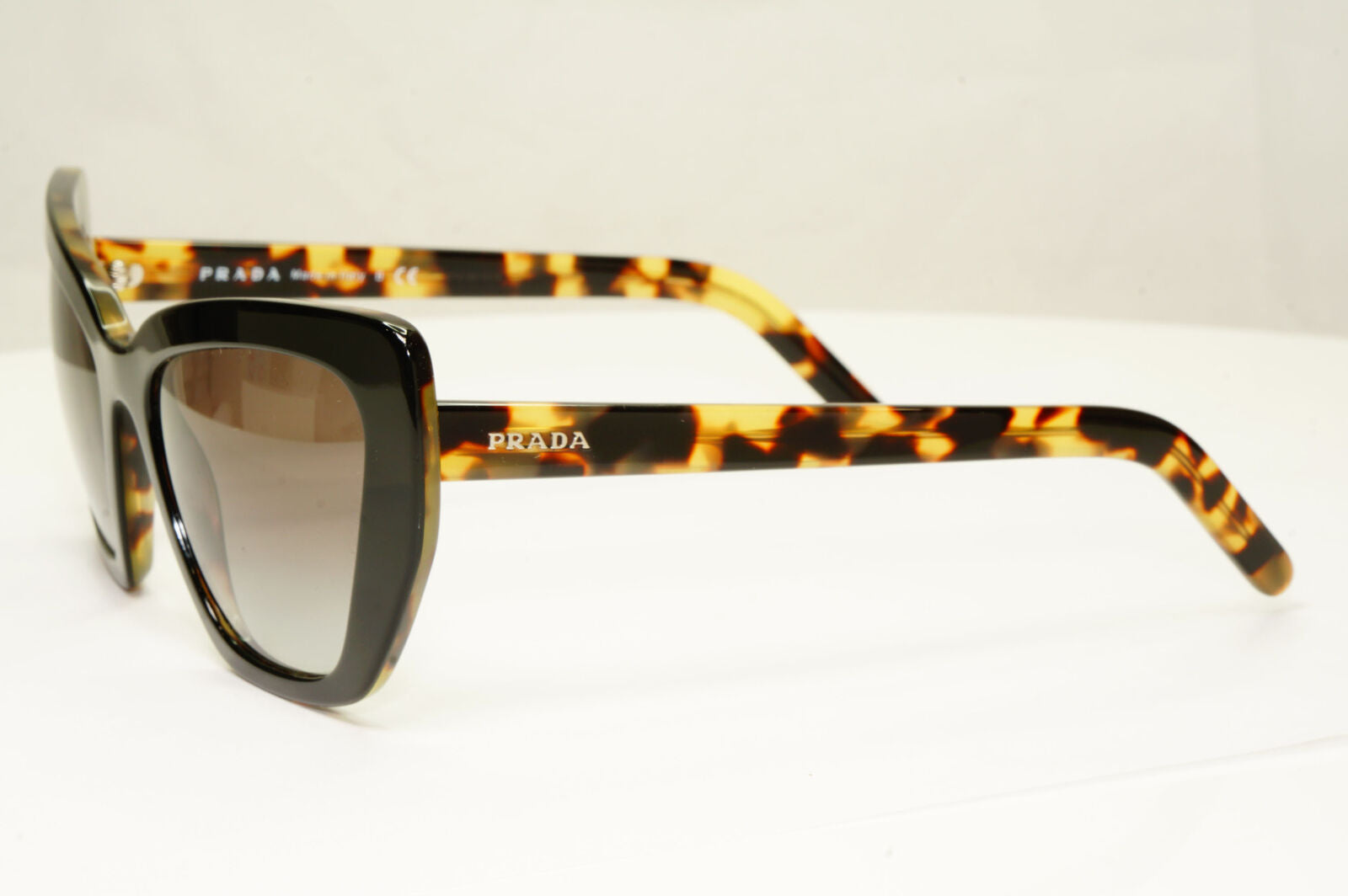 Prada Black Tortoise Brown Square Womens Sunglasses PR08VS SPR 08V NAI-0A7