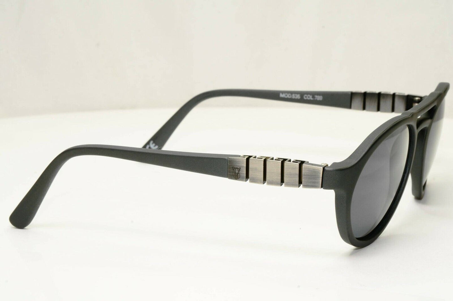 Gianni Versace 1996 Mens Vintage Charcoal Grey Pilot Sunglasses MOD 535 COL 789