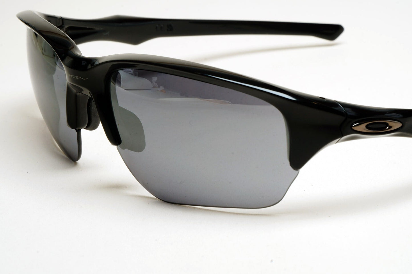 Oakley Sunglasses Flak Beta Black Polished Glossy Iridium Grey OO 9363 02