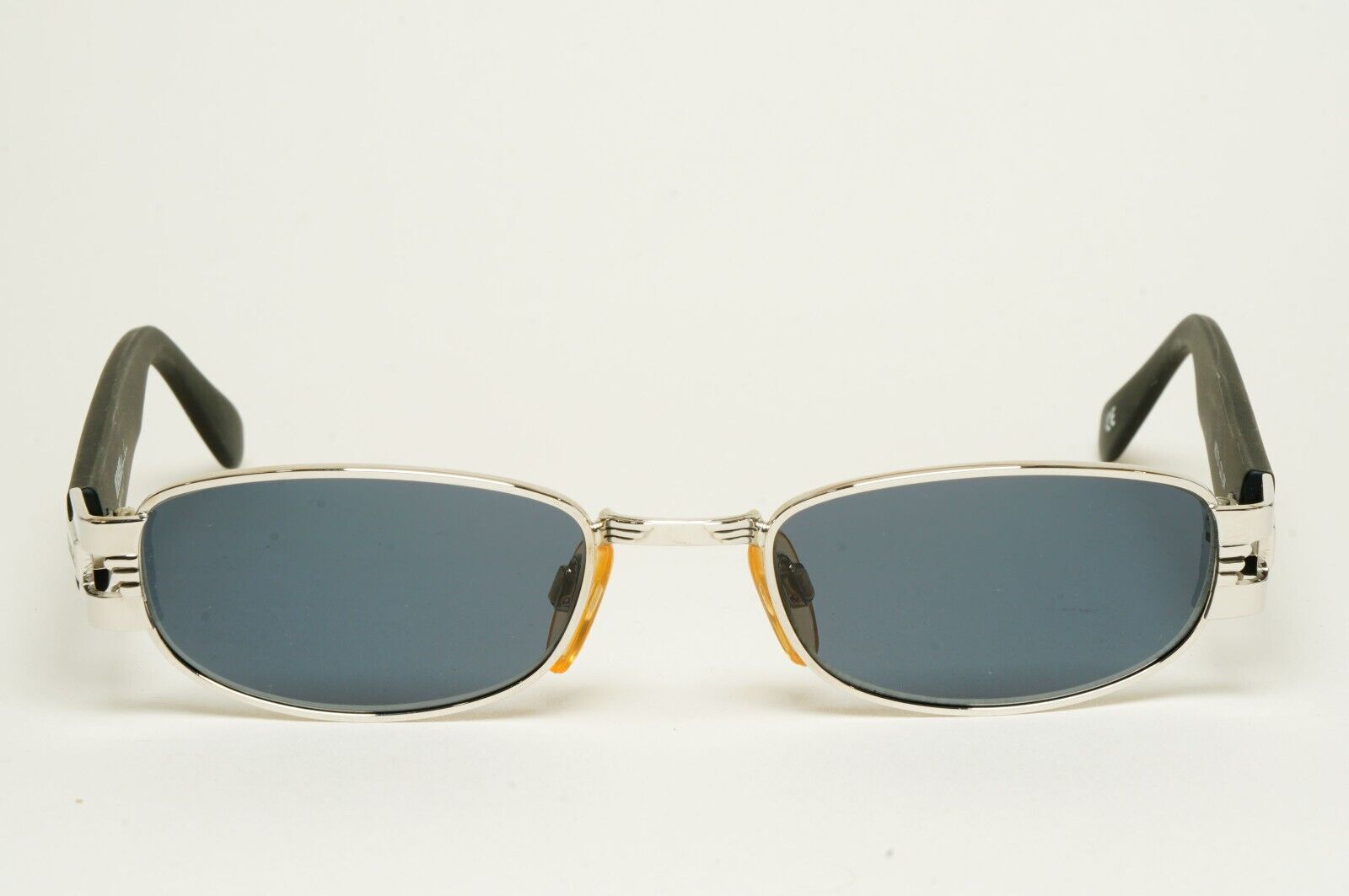 Versus Sunglasses 1996 by Gianni Versace Vintage Silver Black MOD F31 COL 12M