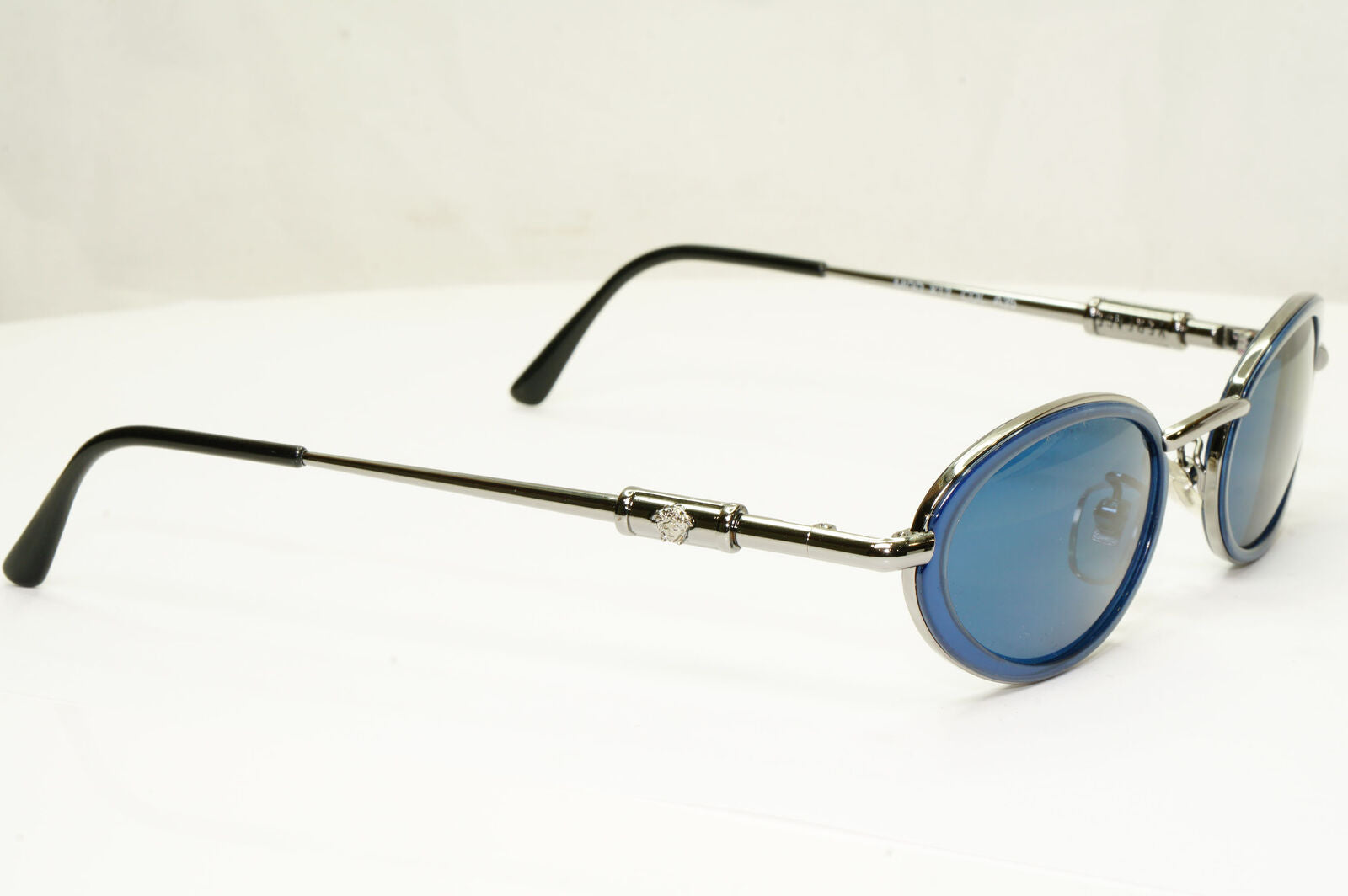 Gianni Versace 1996 Vintage Womens Blue Silver Medusa Sunglasses MOD X13 COL A35