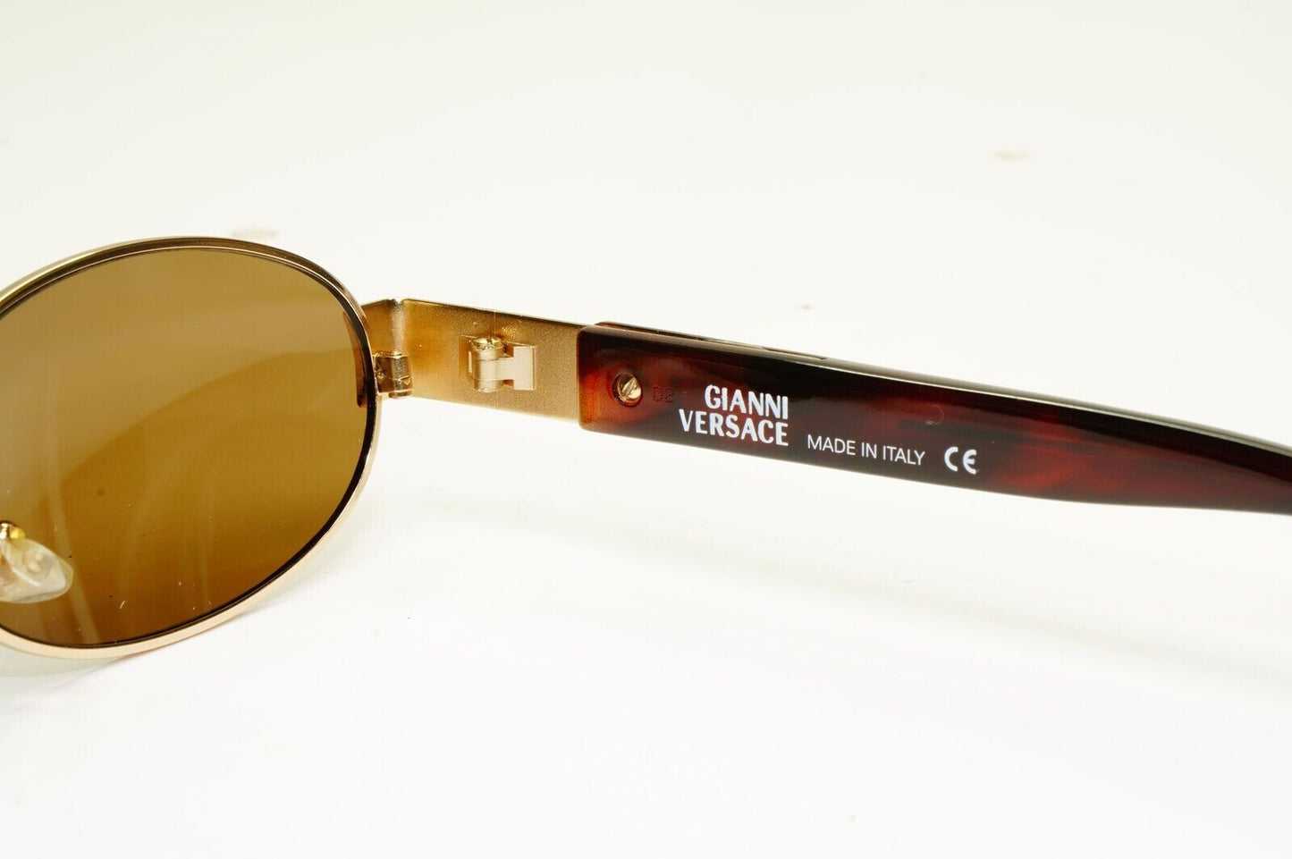 Gianni Versace 1996 Vintage Mens Metal Gold Medusa Sunglasses MOD X18 COL 030