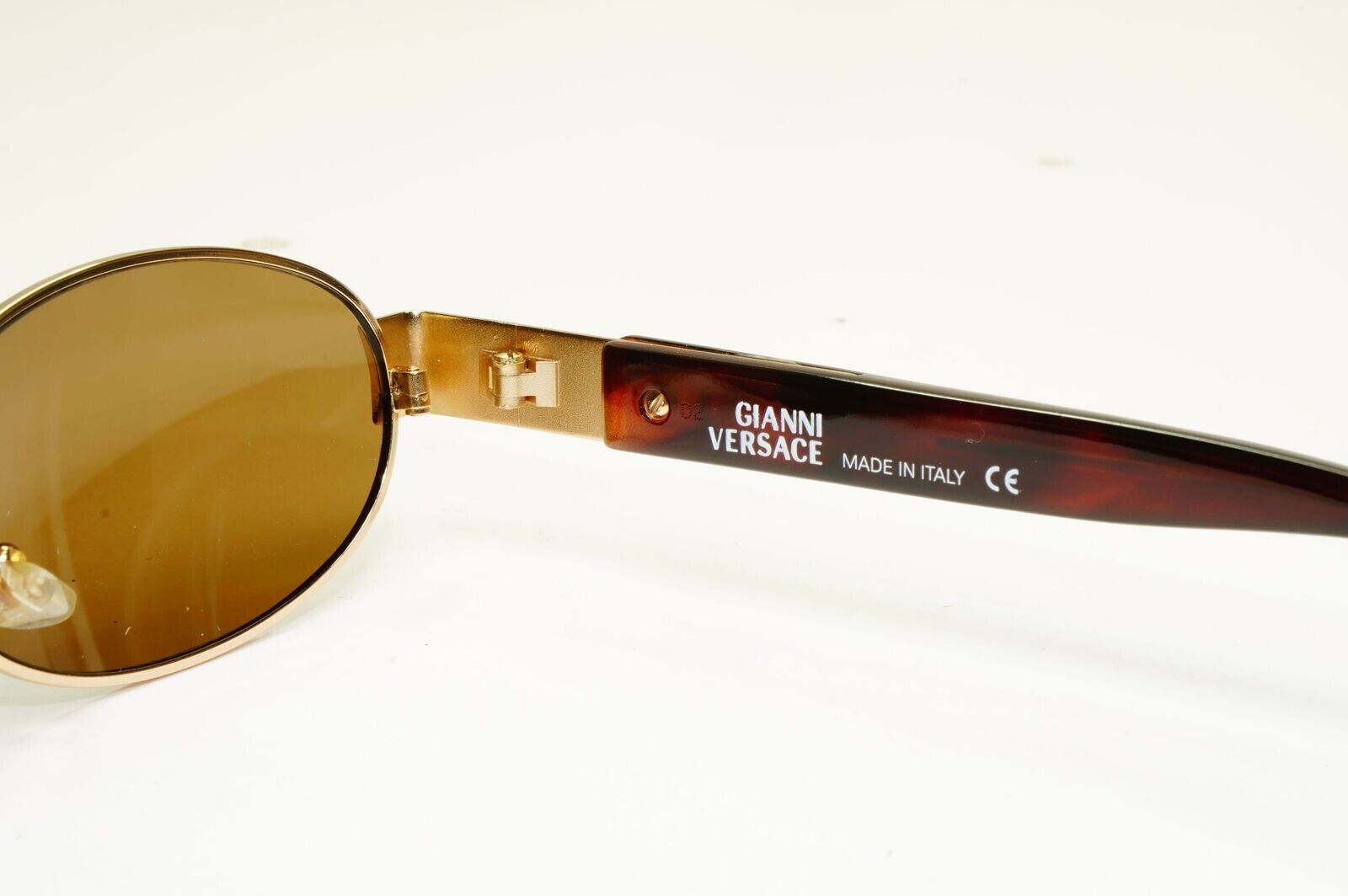 Gianni Versace 1996 Vintage Mens Metal Gold Medusa Sunglasses MOD X18 COL 030