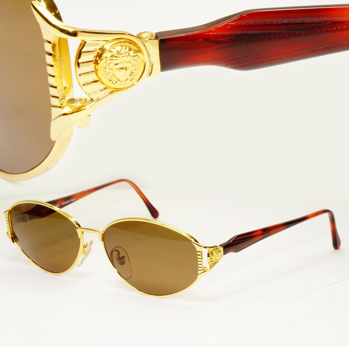 Gianni Versace 1995 Vintage Gold Medusa Unisex Brown Sunglasses MOD G46 COL 19L