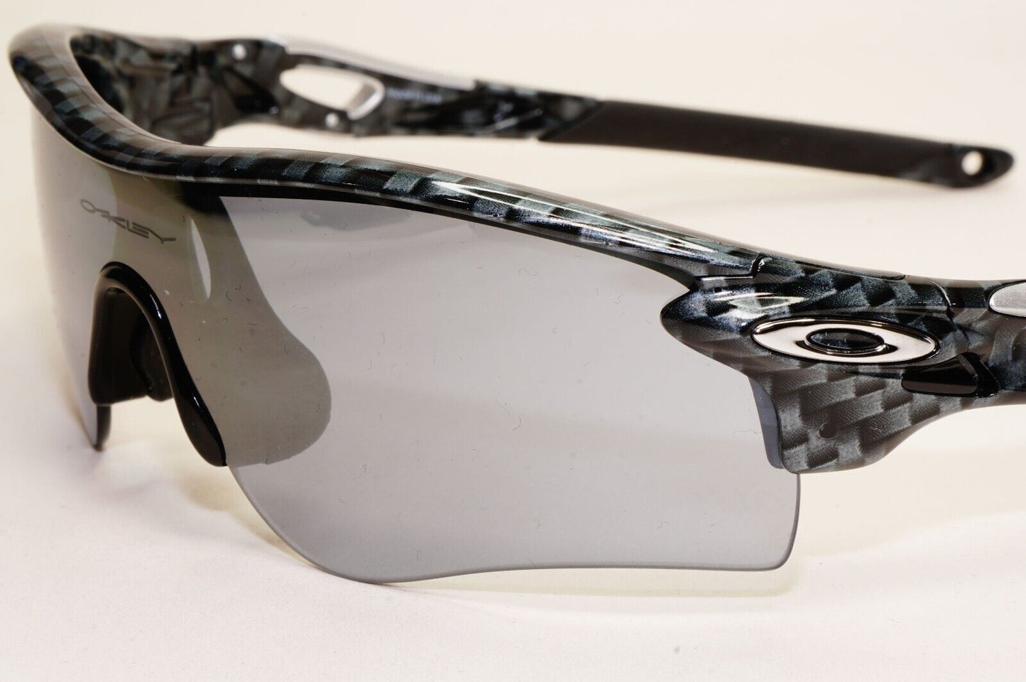 Oakley Sunglasses RadarLock Path A Carbon Fiber Slate Iridium Mirror OO 9206 11