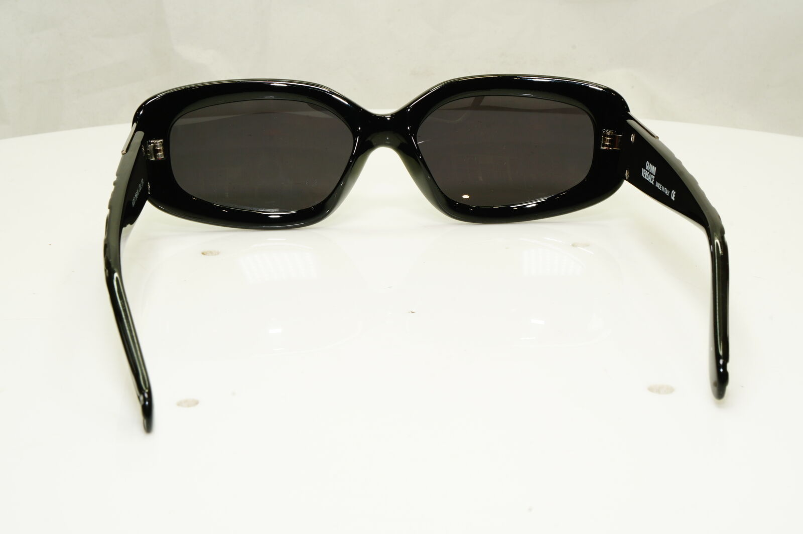 Gianni Versace 1996 Unisex Vintage Black Medusa Sunglasses MOD 256/M COL 374
