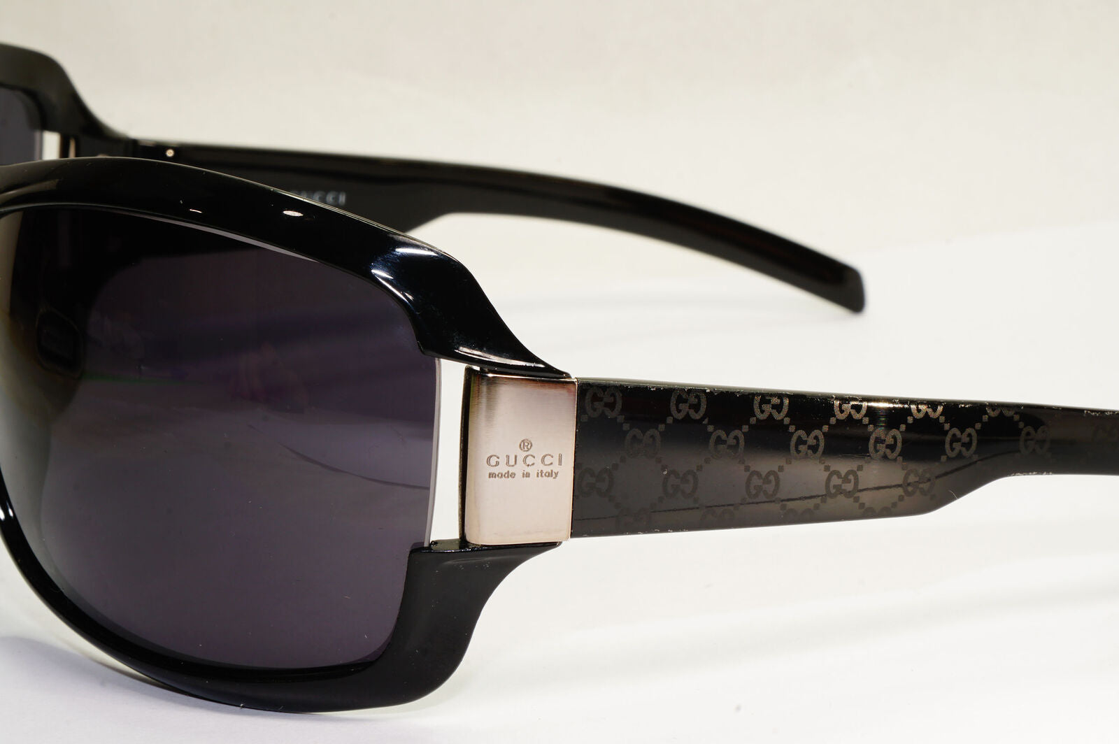 Gucci Sunglasses 2005 Monogram Black Oversized Wrap GG 1546/S BKKR7 180224