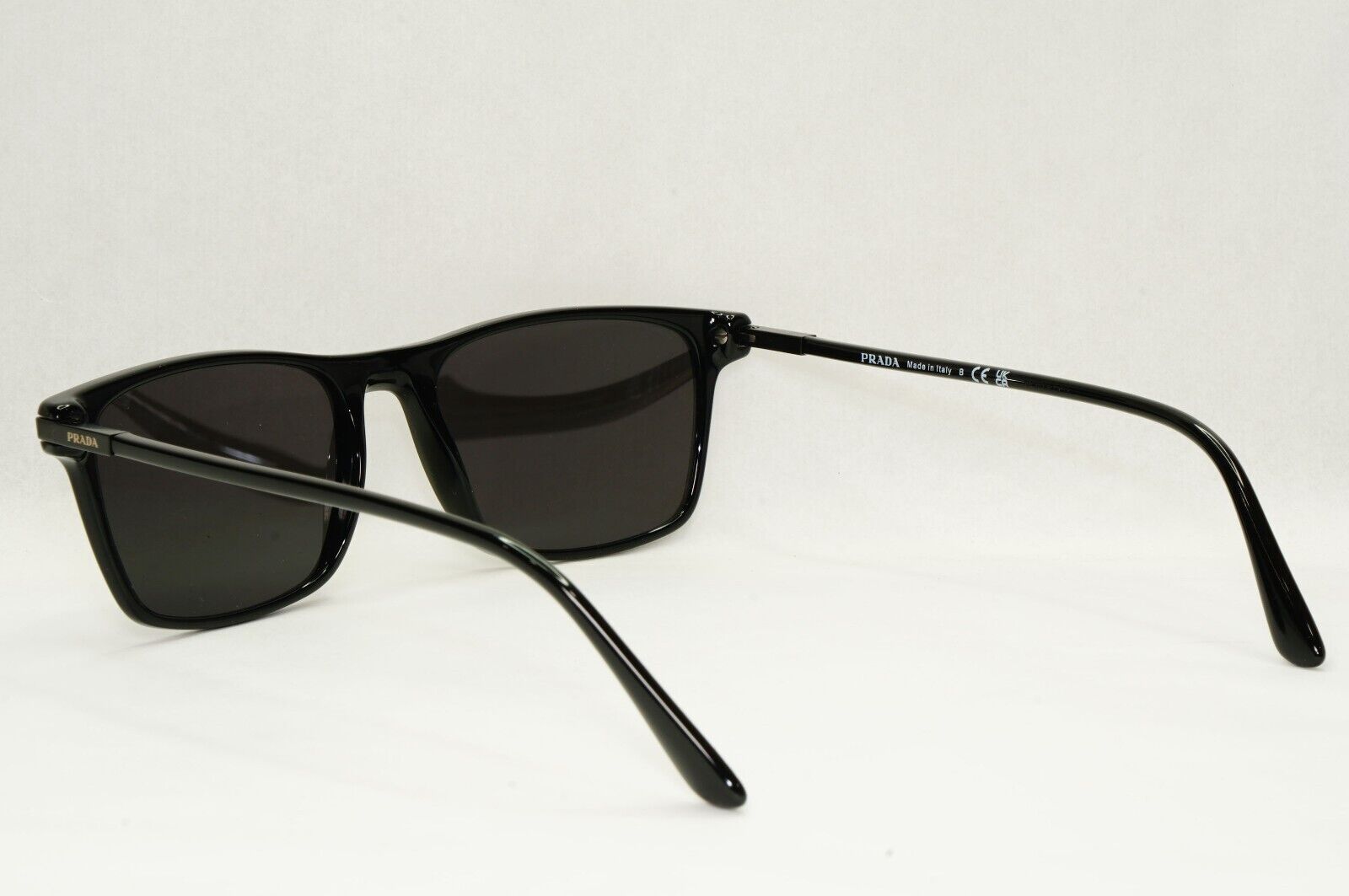Prada Sunglasses Black Square Glossy Fashion PR01WV VPR 01W 07F-1O1 54mm