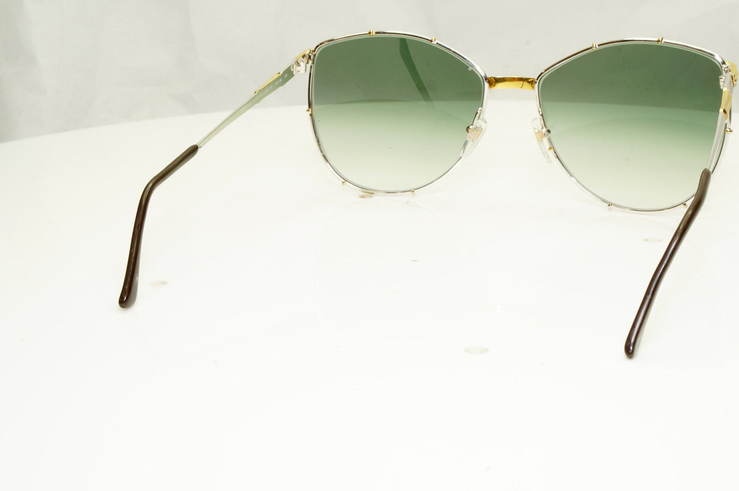 Authentic Christian Dior Womens Vintage Sunglasses Austria Gold 2249 47 32810