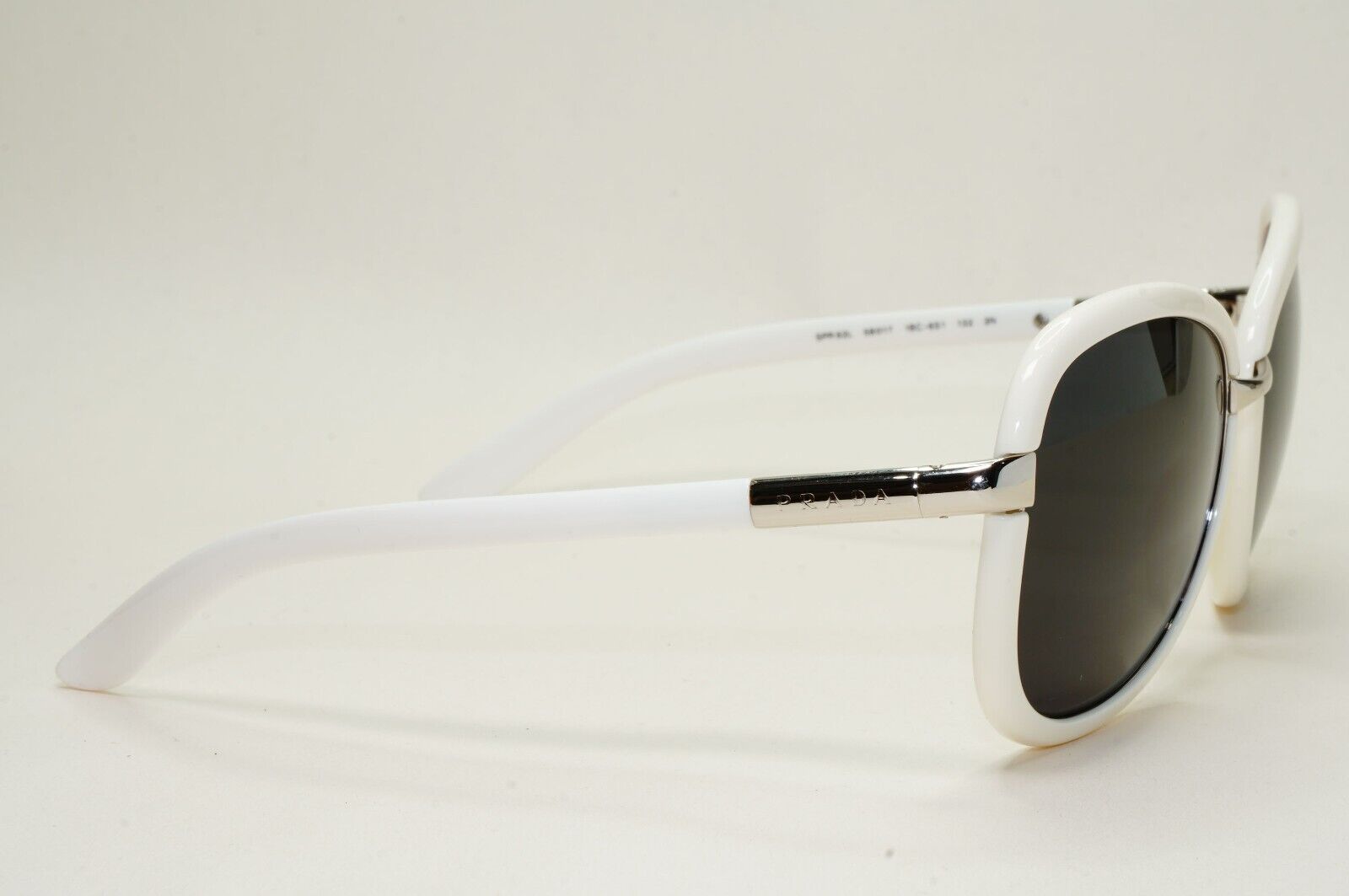 Prada Sunglasses 2008 Vintage White Black Silver PR62LS SPR 62L 1BC-6S1 141024