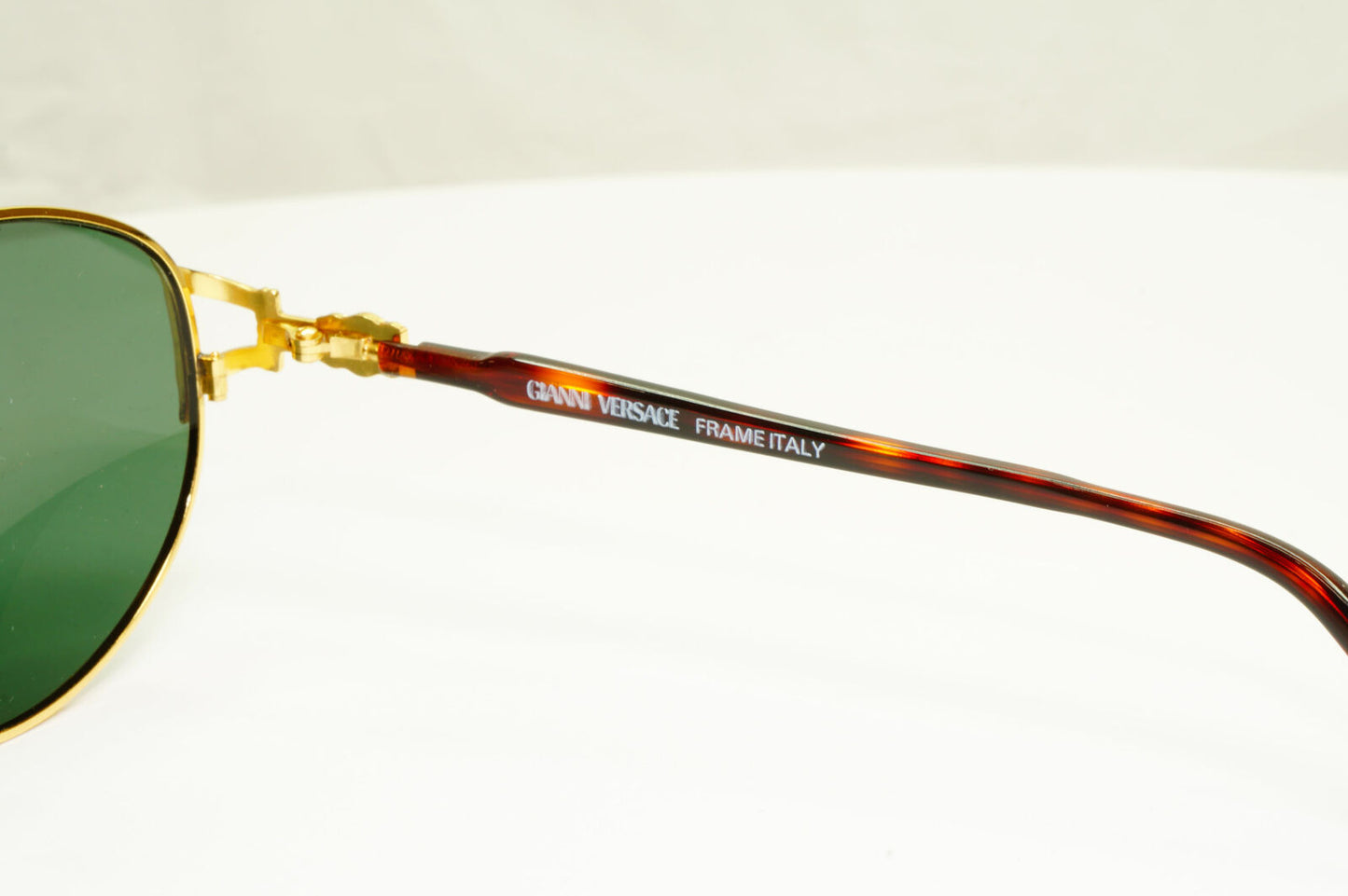 Gianni Versace 1995 Vintage Gold Medusa Green Brown Sunglasses MOD G28 COL 03L