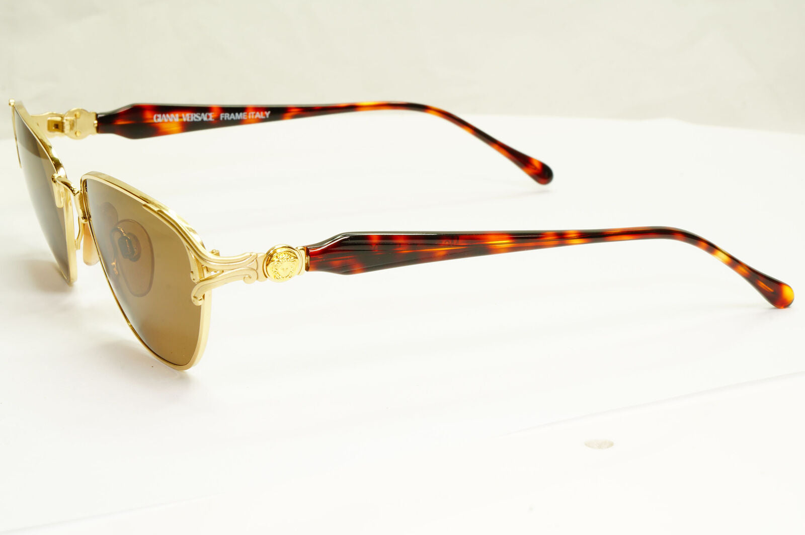 Gianni Versace 1995 Vintage Gold Medusa Brown Retro Sunglasses MOD G35 COL 03L A