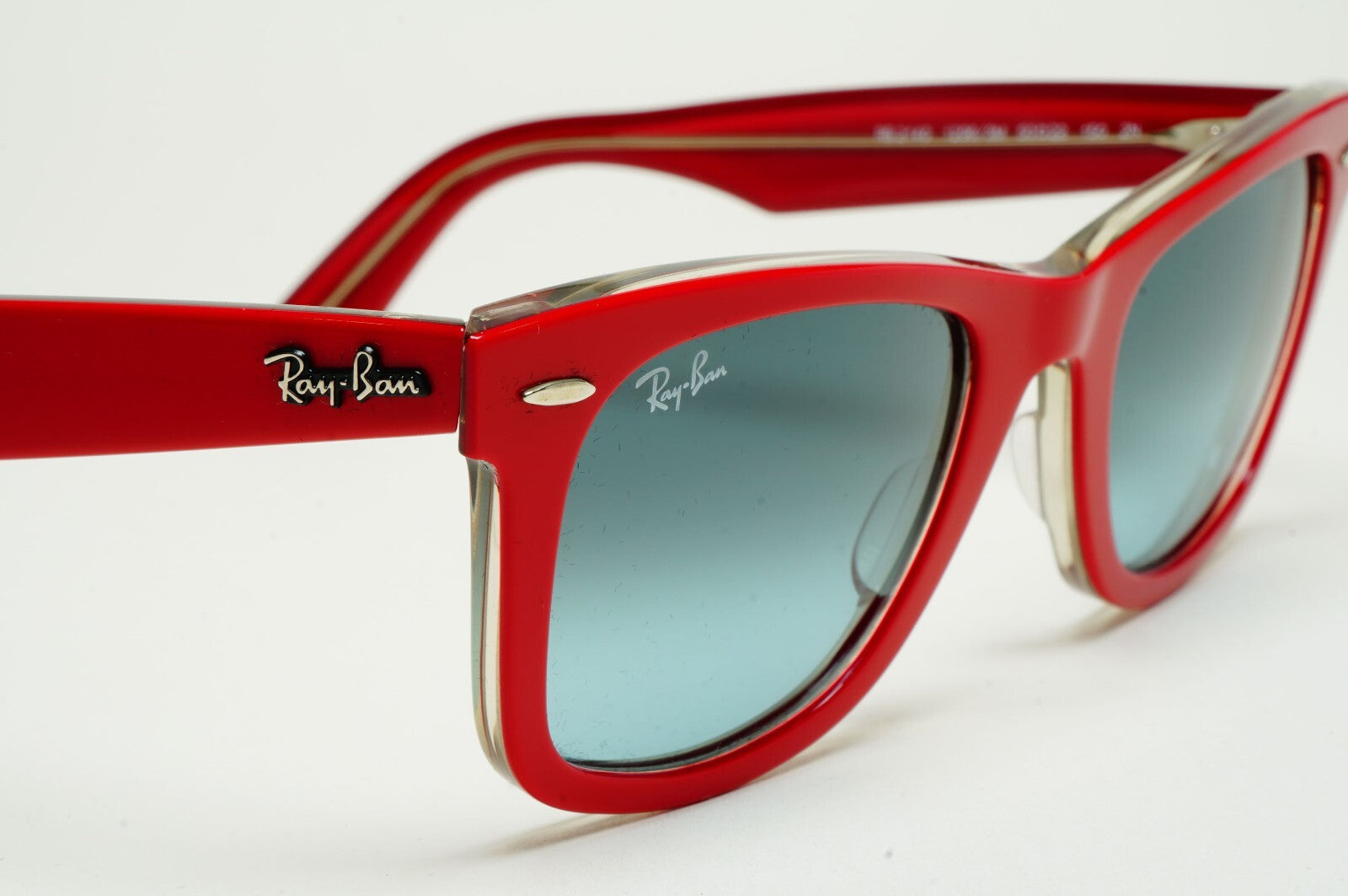 DAMAGED Ray-Ban Sunglasses Wayfarer Red Grey Gradient RB 2140 1296/3M 50mm
