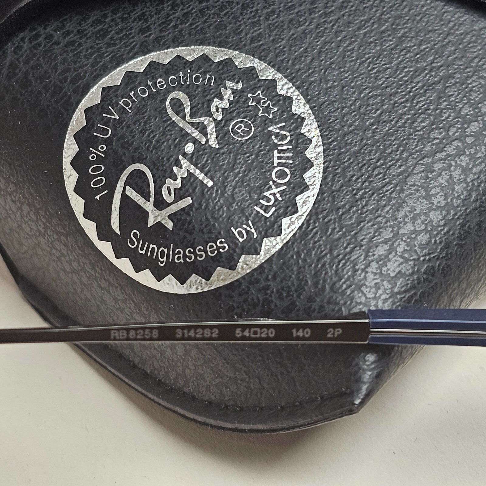 Ray-Ban Sunglasses Frank II Titanium Polarised Gunmetal Blue RB 8258 3142/S2 54m