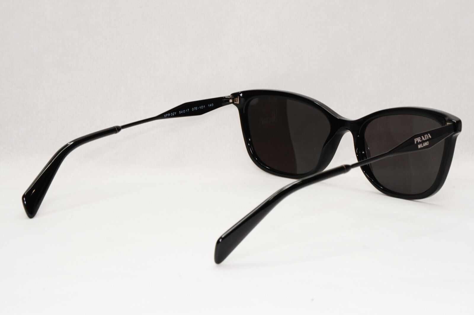 Prada Sunglasses Black Milano Square Glossy Fashion PR02YV VPR 02Y 07E-1O1 54mm
