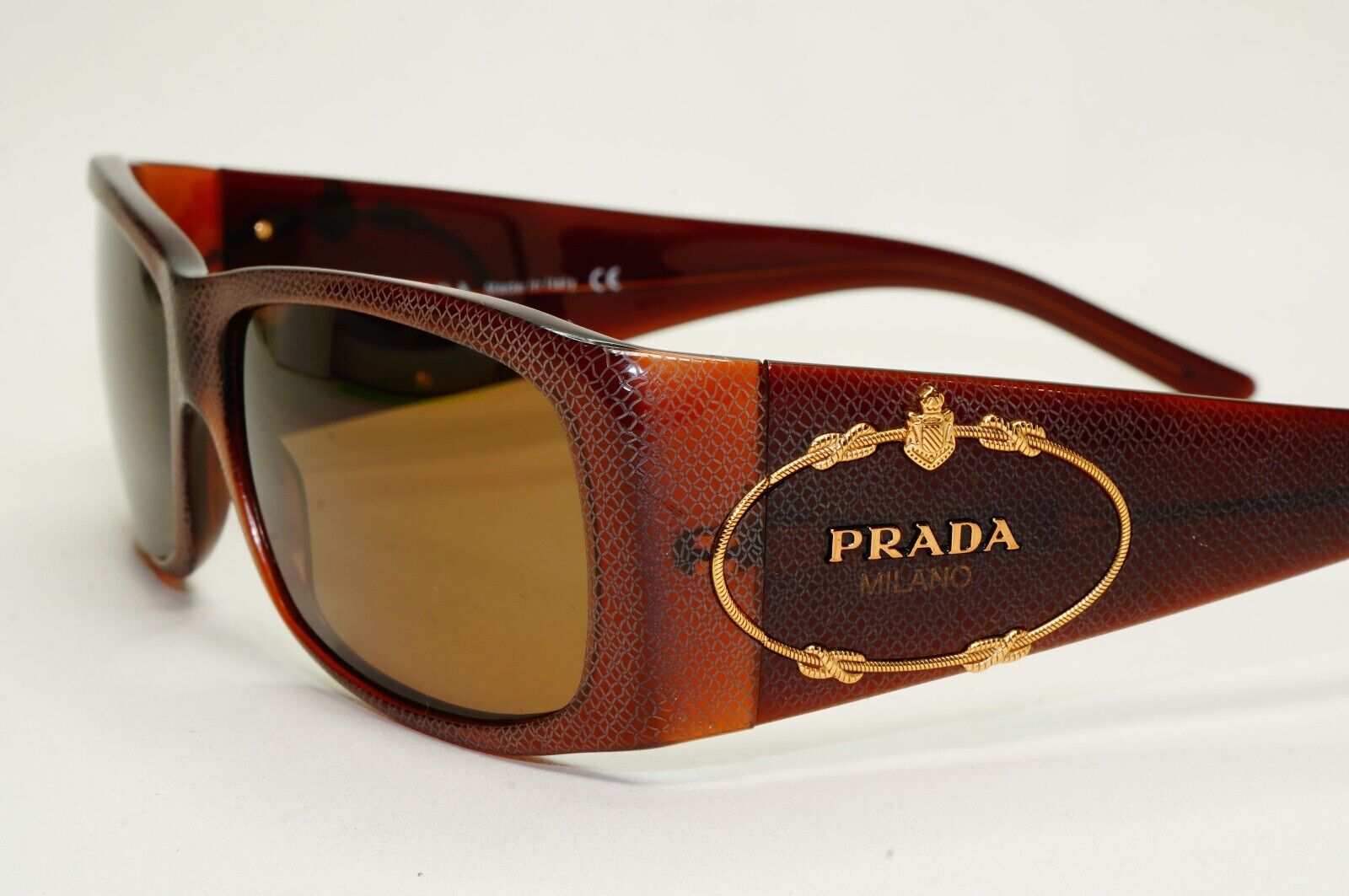 Prada Sunglasses 2007 Vintage Brown Saffiano Crest PR11HS SPR 11H 7JY-8C1 061024