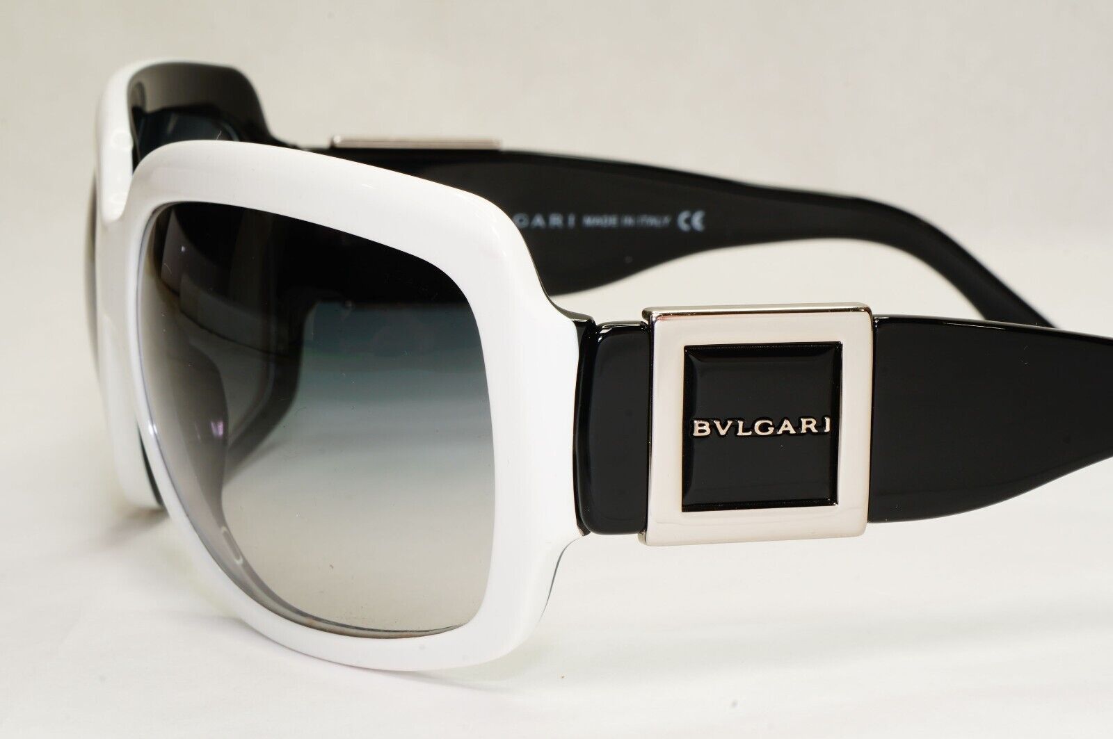 Bvlgari Sunglasses 2008 Vintage White Black Grey Gradient 8024 882/8G 121223