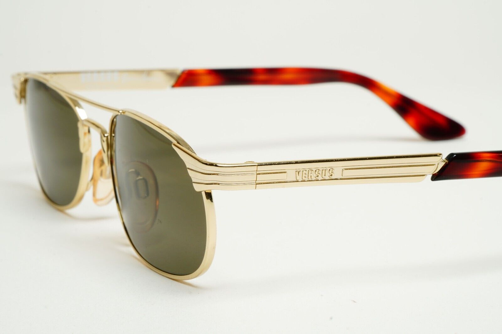 Versus Sunglasses 1996 by Gianni Versace Vintage Gold Grey MOD F17 COL 030