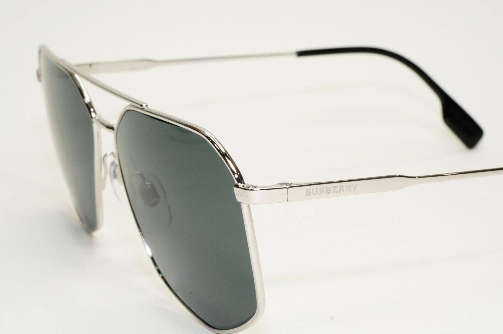 Burberry Sunglasses Silver Navigator Pilot Metal Ozwald BE 3139 1005/87 58mm