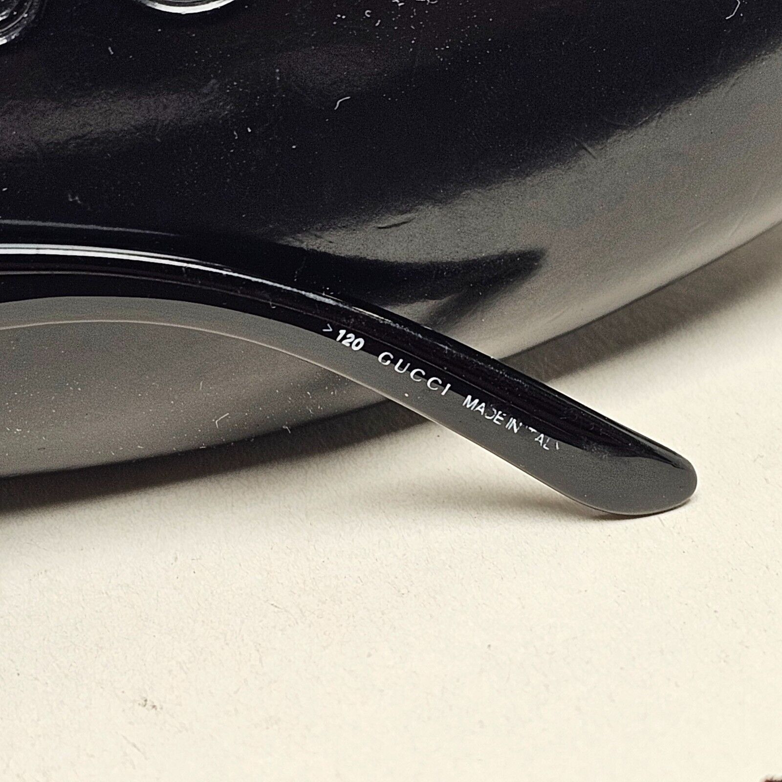Gucci Sunglasses 1999 Vintage Black Rectangle Wrap GG 2493/S 584 220125