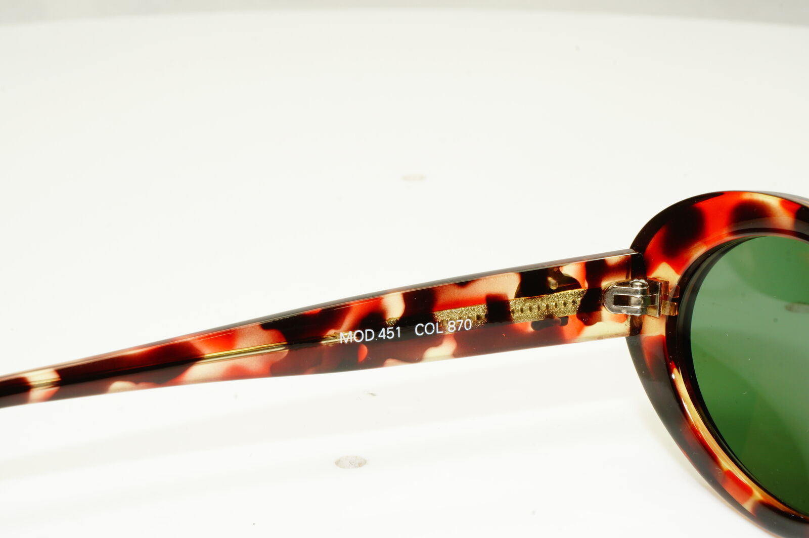 Gianni Versace 1996 Womens Vintage Oval Brown Medusa Sunglasses MOD 451 COL 870
