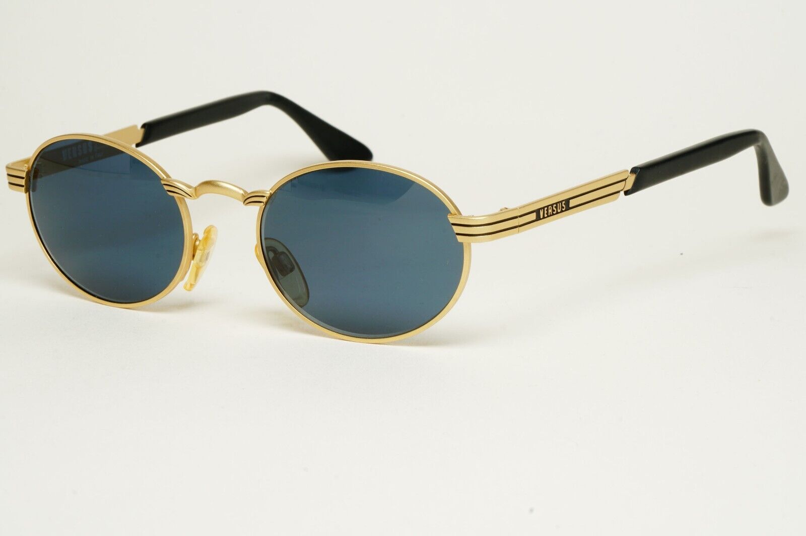 Versus Sunglasses 1996 by Gianni Versace Vintage Gold Oval Black MOD F07 COL 38M