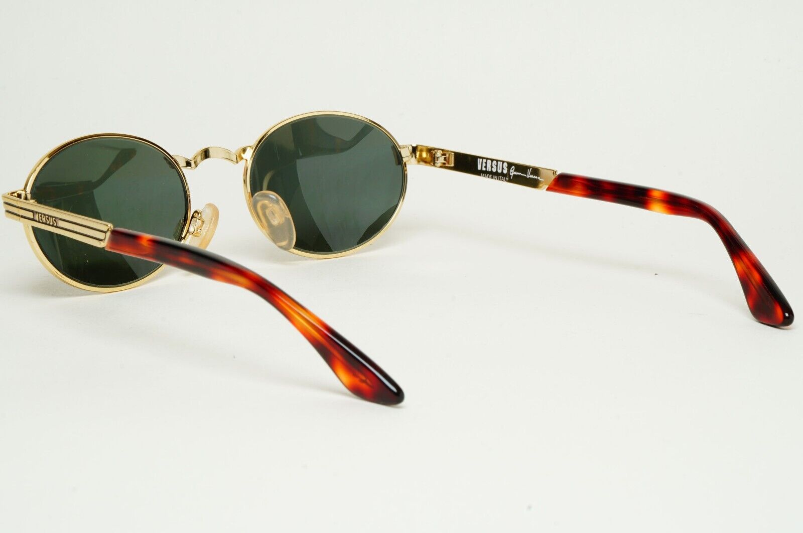 Versus Sunglasses 1996 by Gianni Versace Vintage Gold Oval MOD F07 COL 36M
