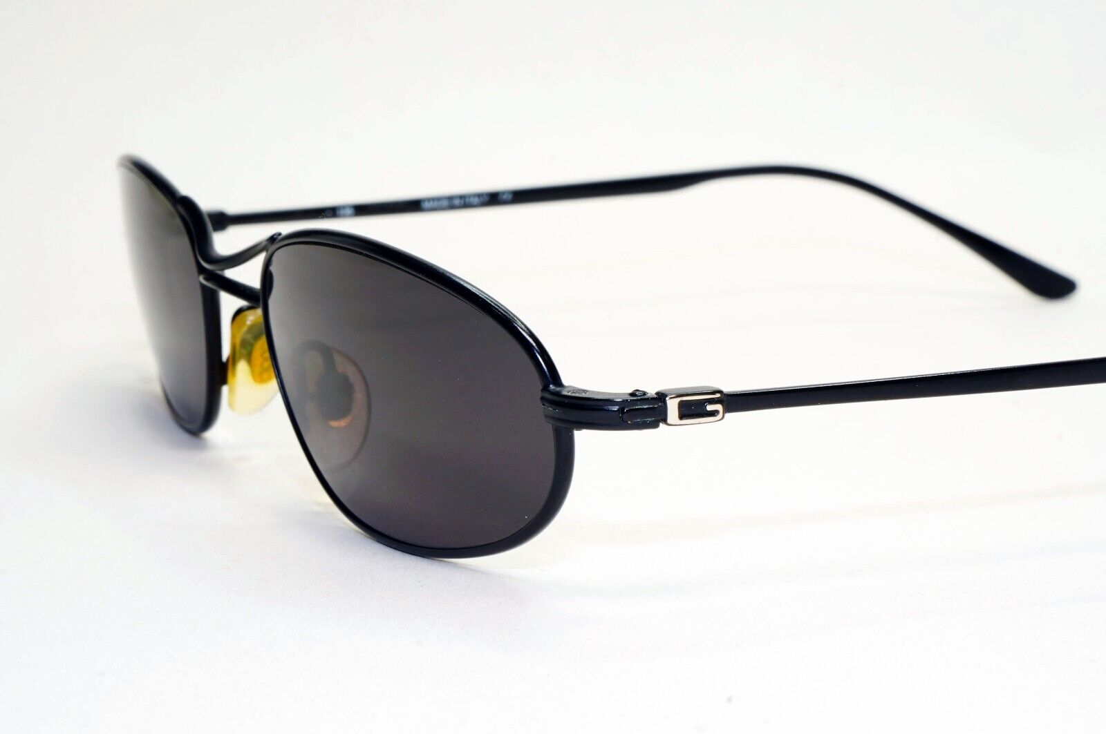 Gucci Sunglasses 1996 Vintage Black Oval Metal Unisex GG 1617/S 8ZB 53mm 120824