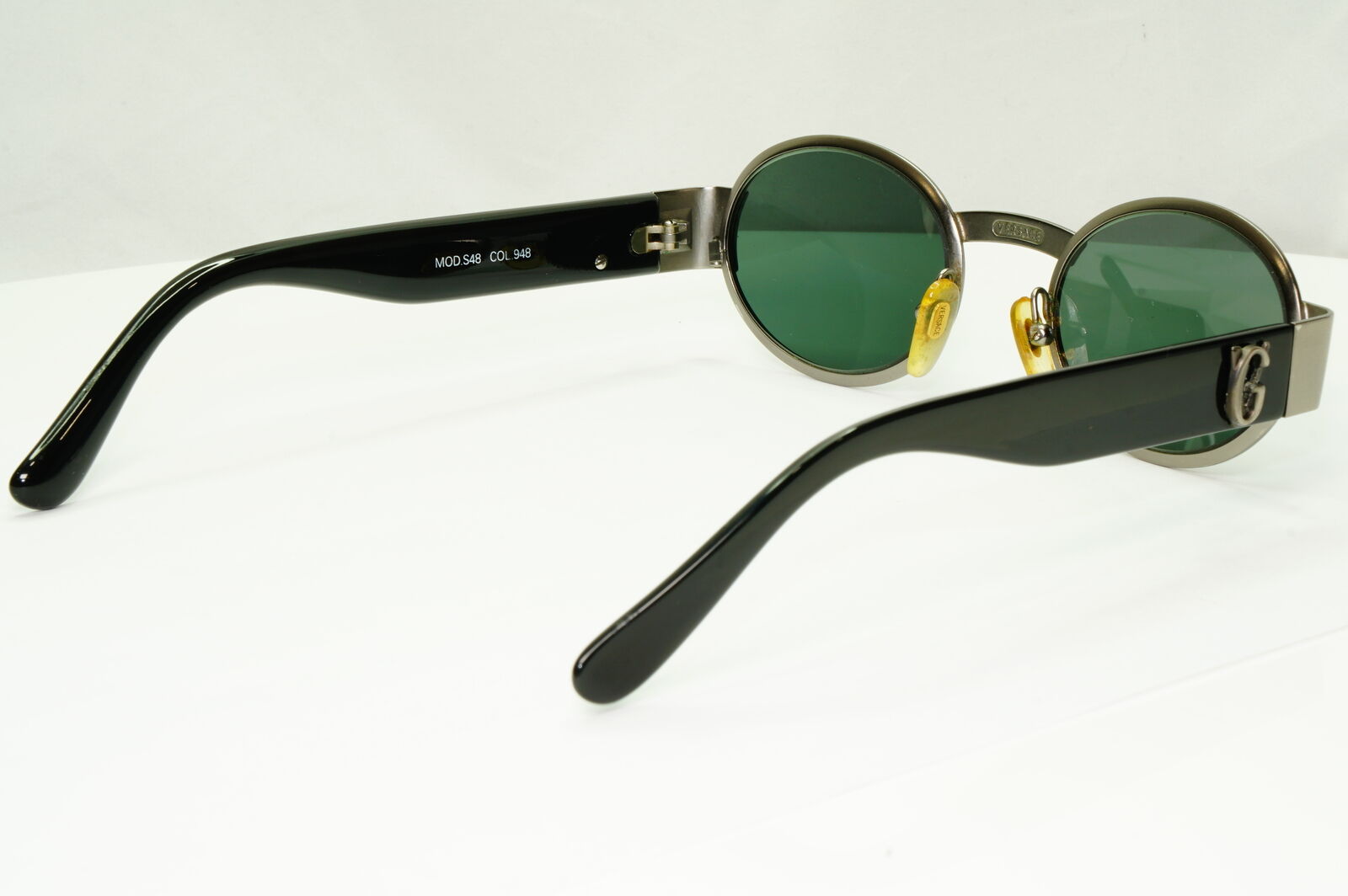 Gianni Versace 1996 Sunglasses Oval Green Black Silver GV MOD S48 COL 948 050822