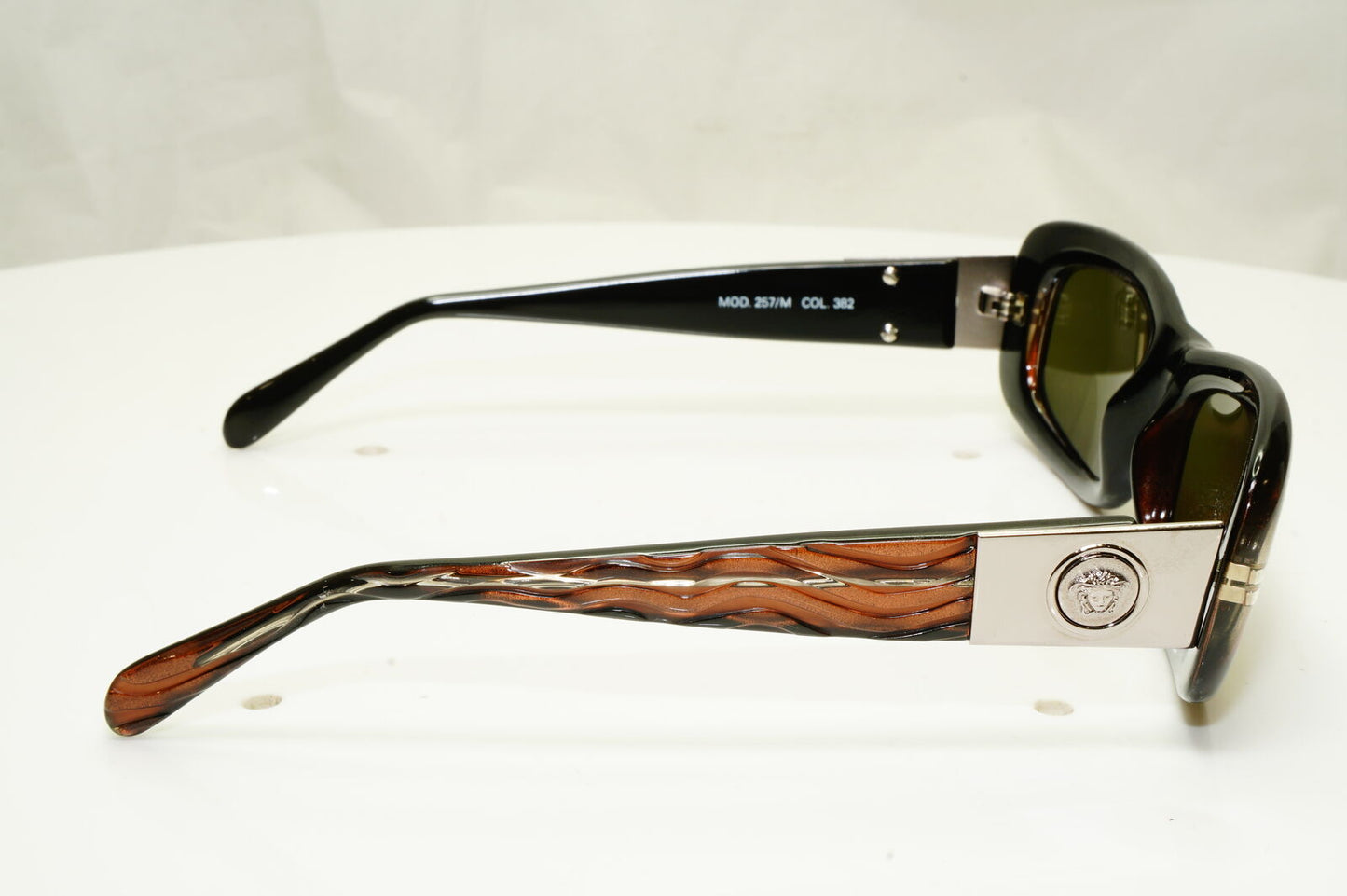 Gianni Versace 1996 Unisex Vintage Brown Medusa Sunglasses MOD 257/M COL 382