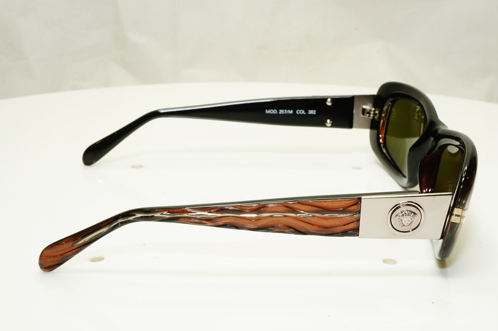 Gianni Versace 1996 Unisex Vintage Brown Medusa Sunglasses MOD 257/M COL 382