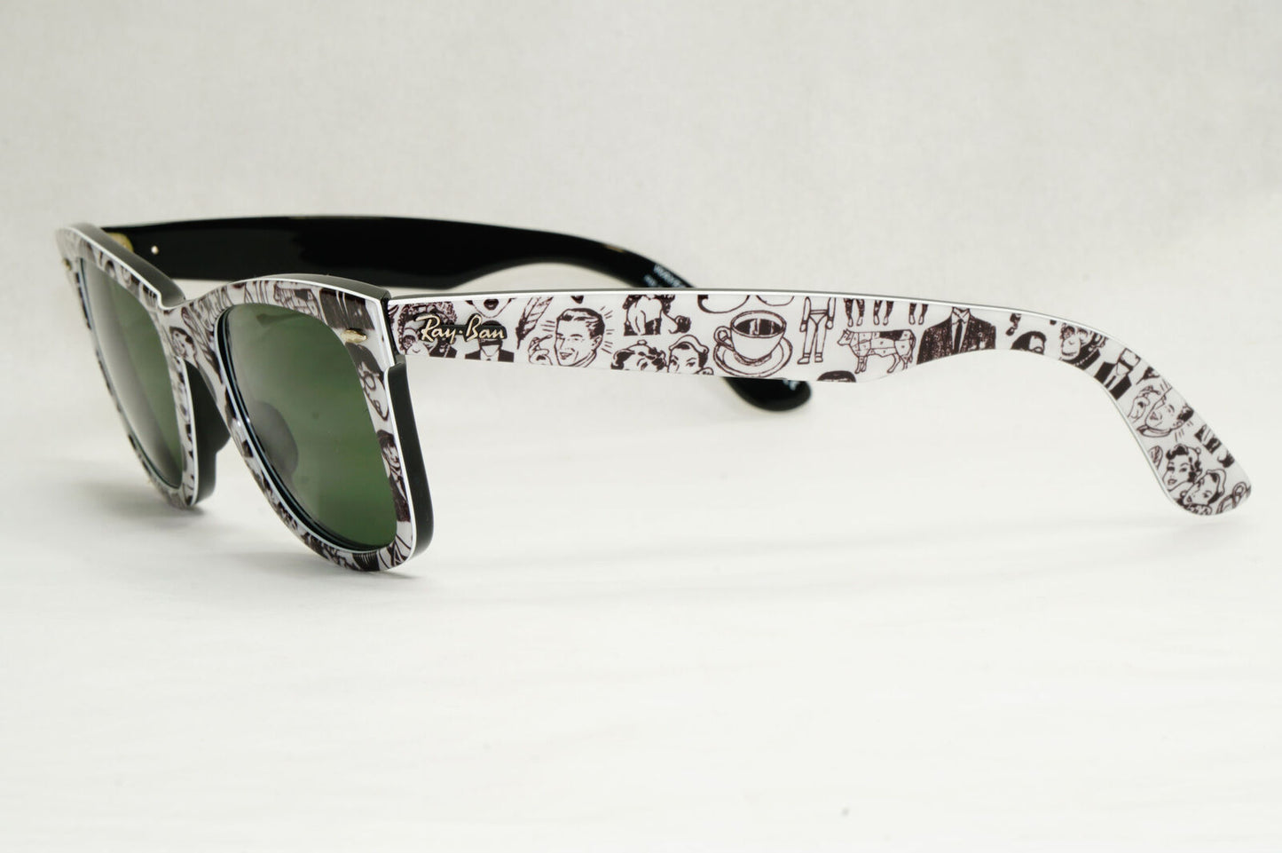 Ray-Ban Sunglasses Rare Prints Comics White Black Green RB 2140 1047 200124