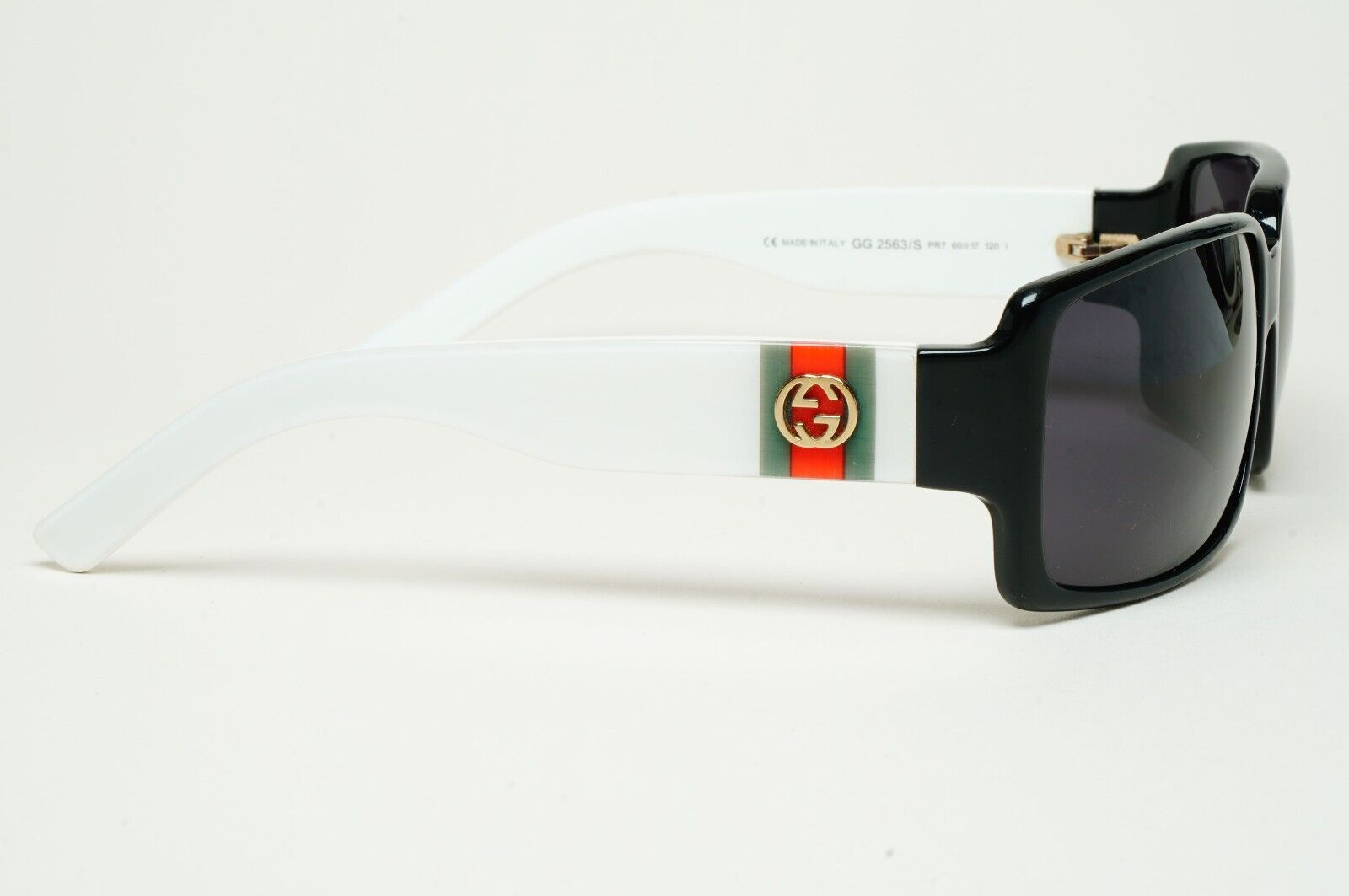 Gucci Sunglasses 2005 Vintage Black Wrap White GG 2563/S PR7 60mm 110225