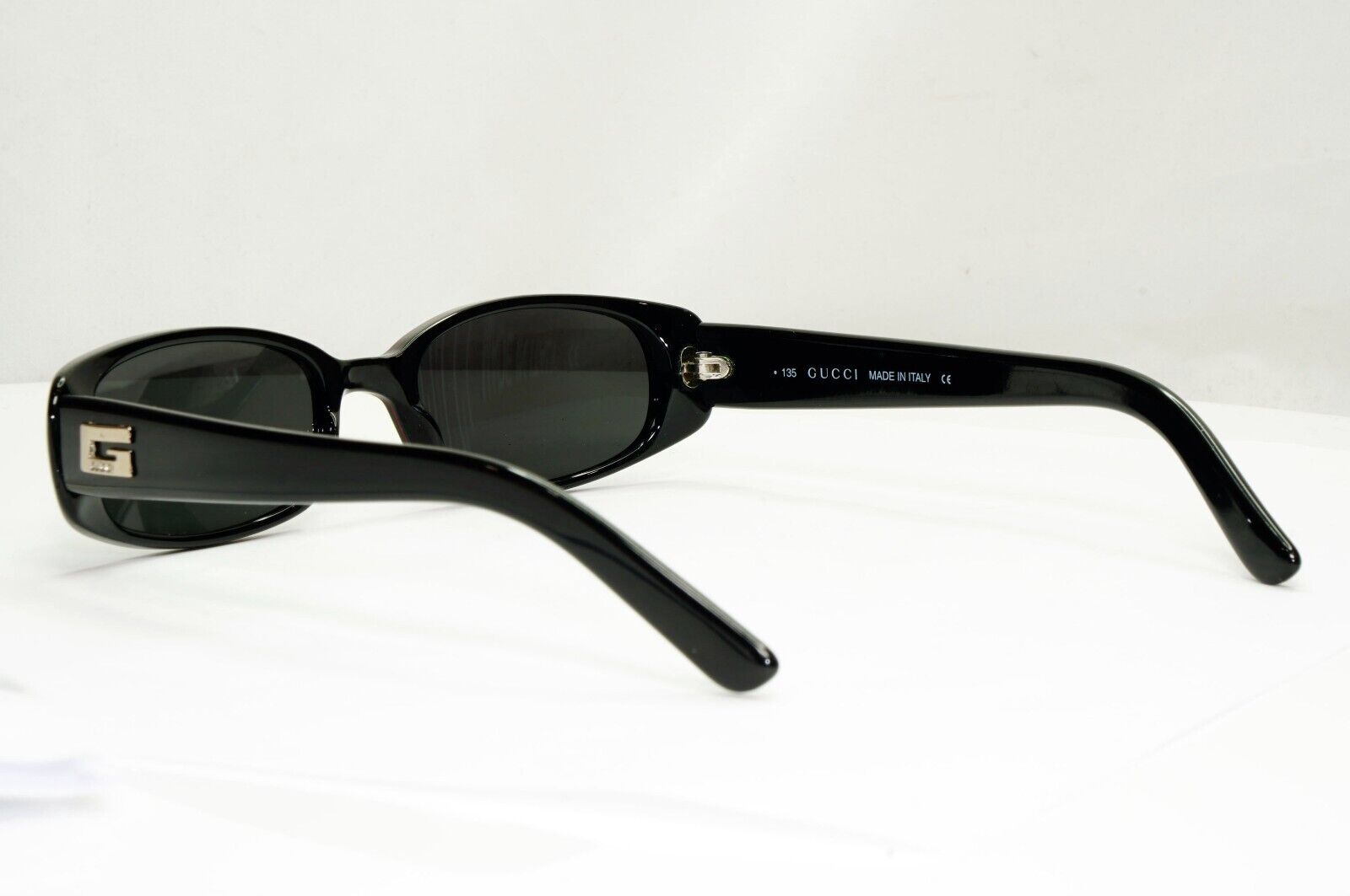 Gucci Sunglasses 1997 Vintage Black Retro Rectangle Small GG 2452/S E5W 210125