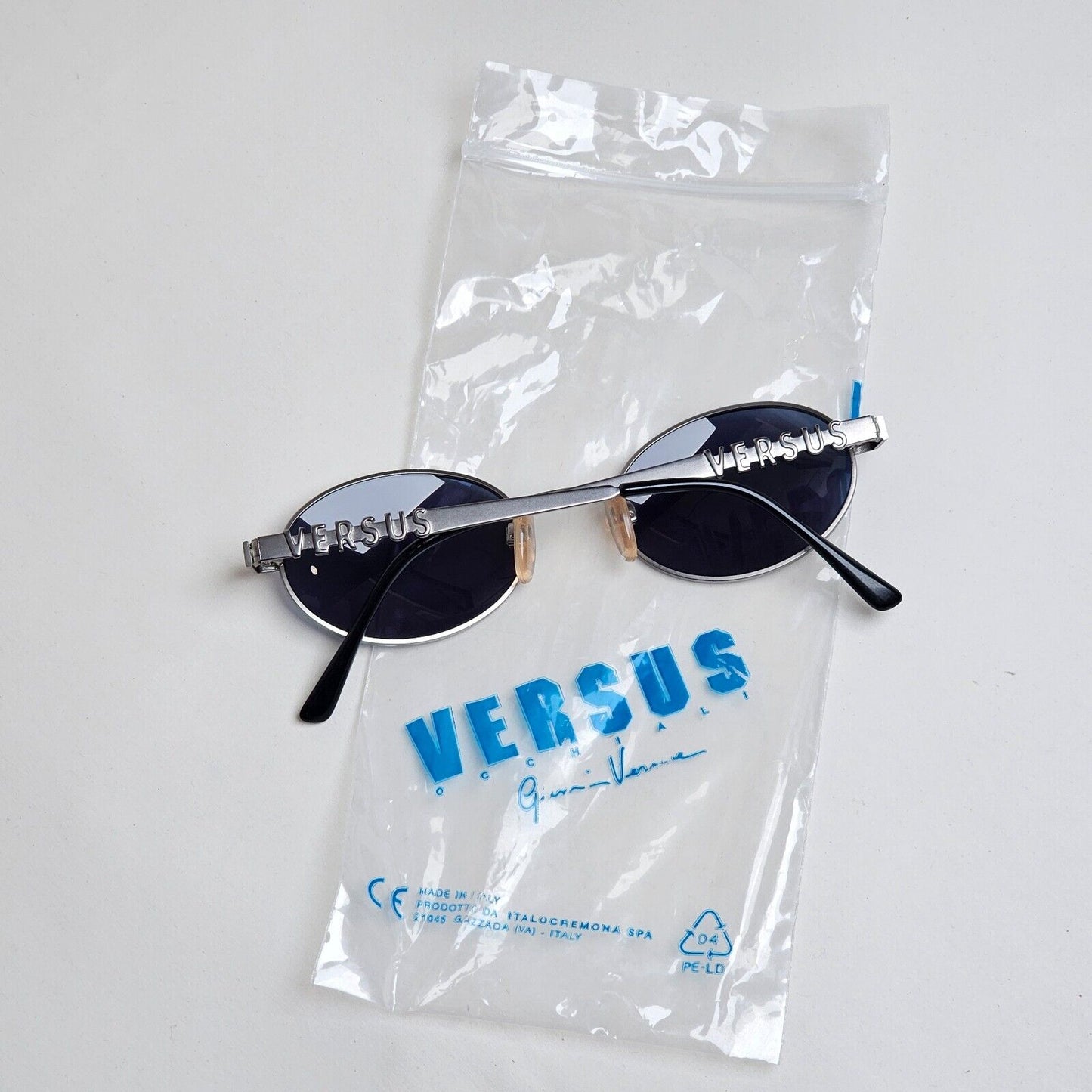 Versus Sunglasses 1996 by Gianni Versace Vintage Gunmetal Blue MOD R26 COL 948