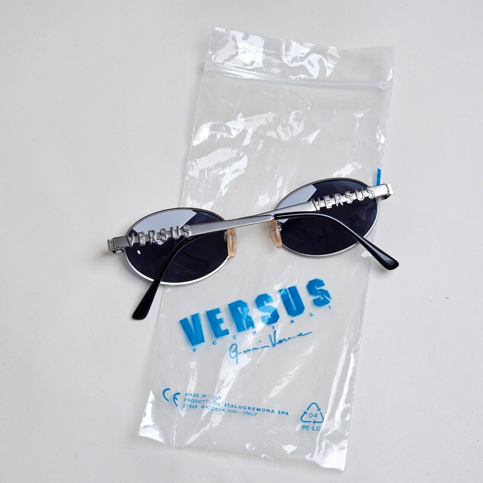 Versus Sunglasses 1996 by Gianni Versace Vintage Gunmetal Blue MOD R26 COL 948