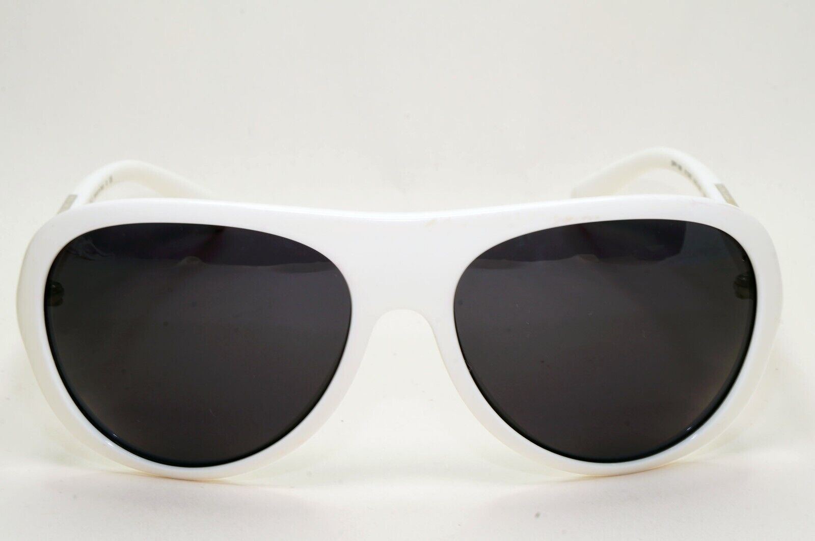 Prada Sunglasses 2012 Vintage White Black Unisex PR19NS SPR 19N 4AO-3M1 051124