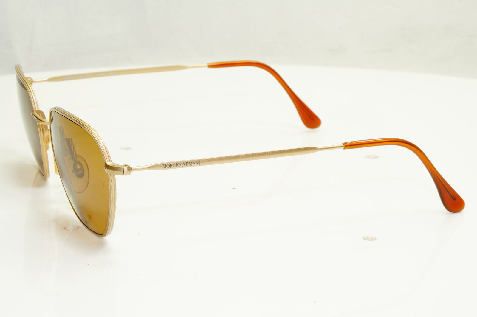 Authentic Giorgio Armani 1997 Vintage Sunglasses Metal Gold Mens Womens 619 703