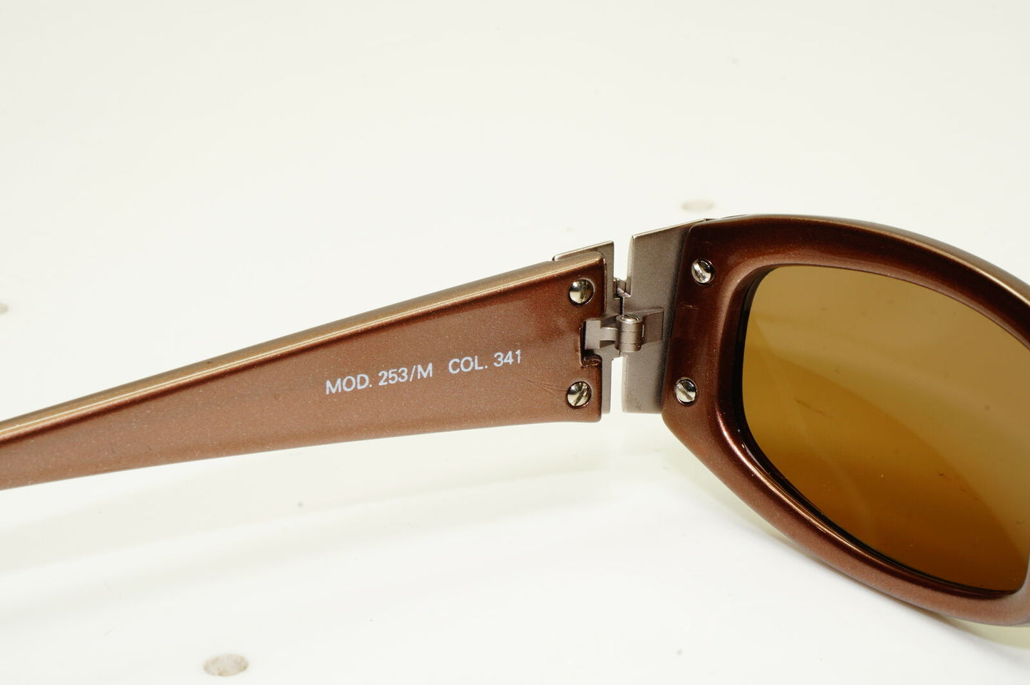 Gianni Versace 1996 Mens Vintage Brown Medusa Sunglasses MOD 253/M COL 341