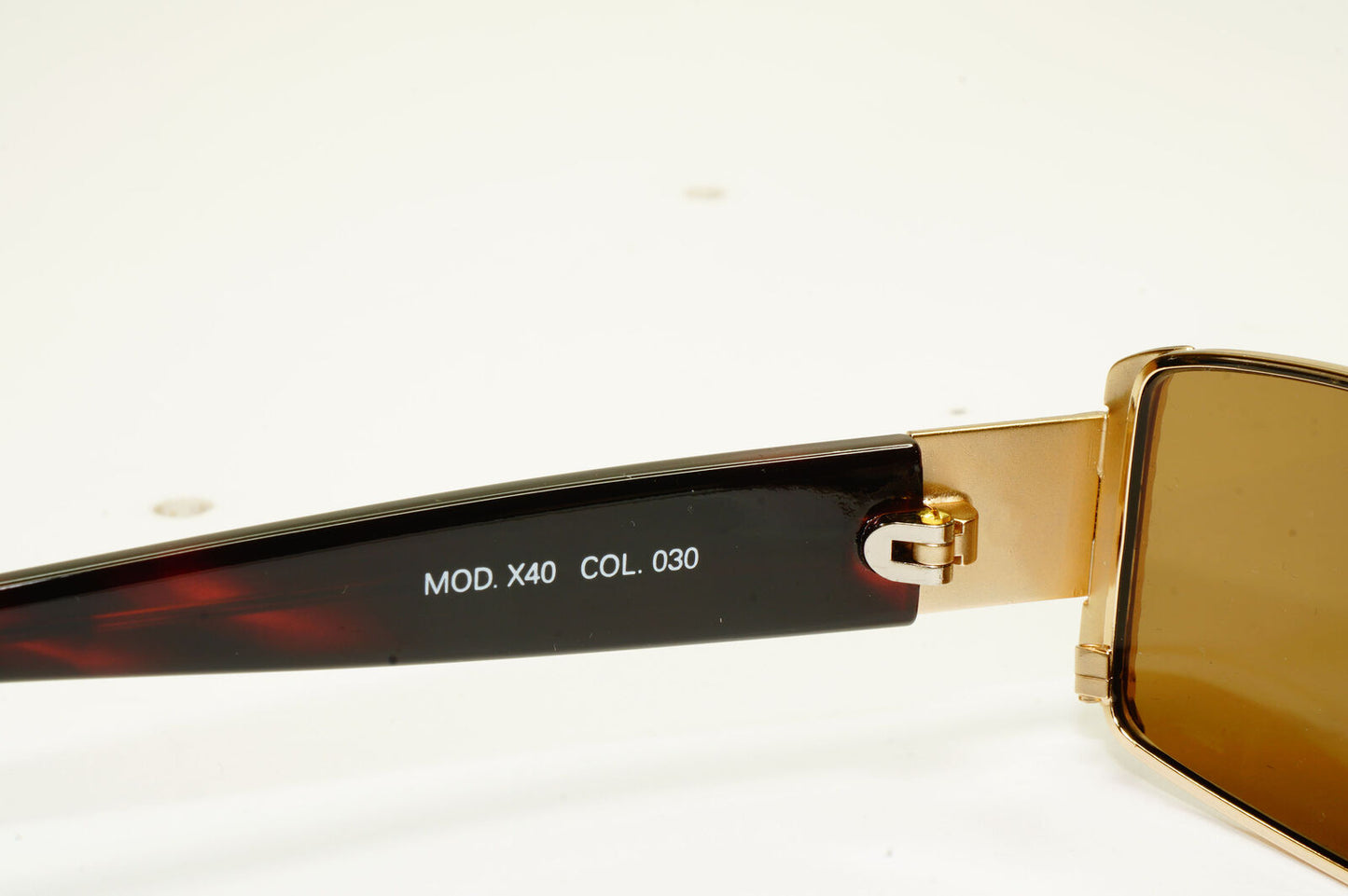 Gianni Versace 1996 Vintage Gold Medusa Brown Metal Sunglasses MOD X40 COL 030