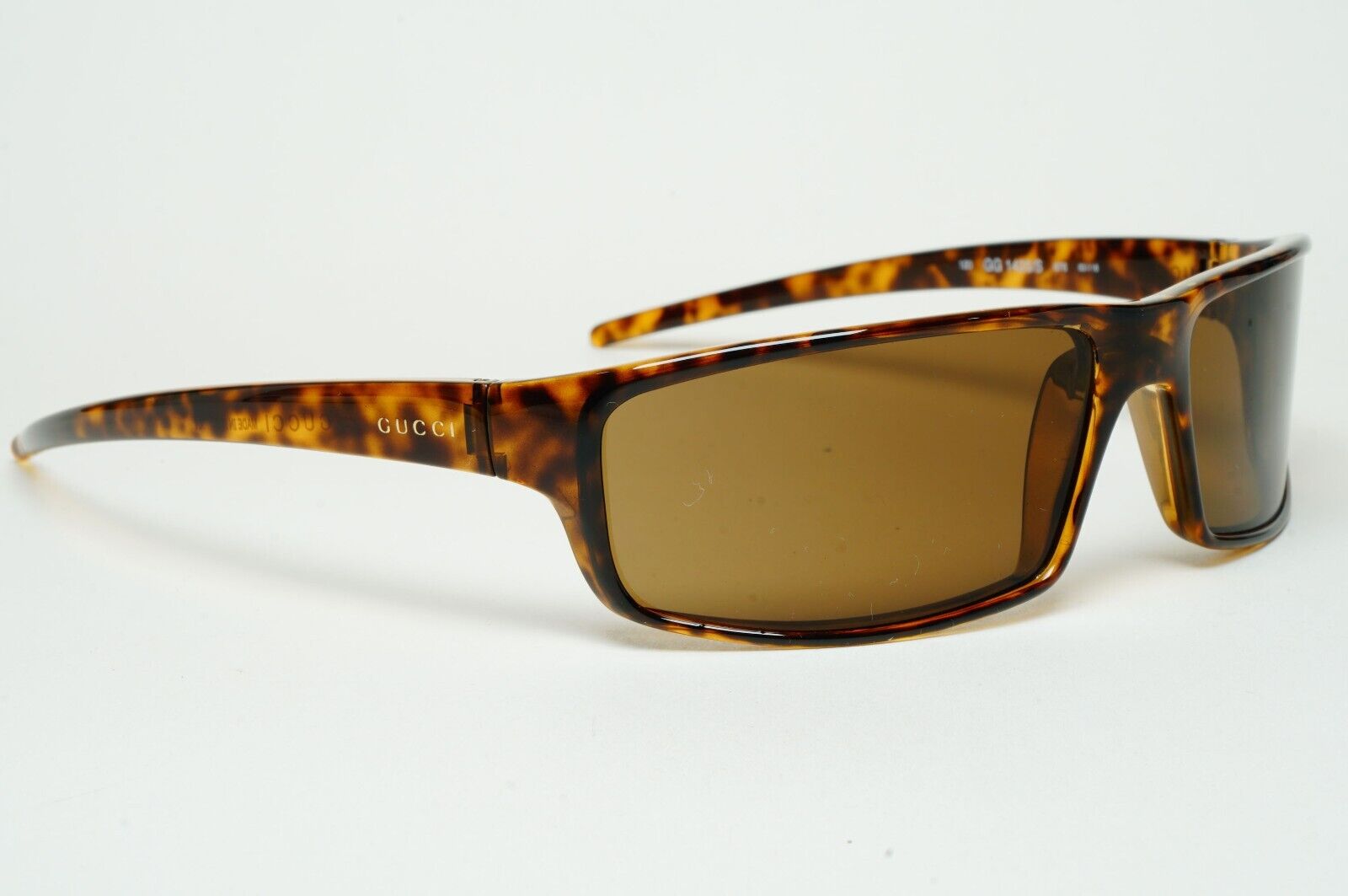 Gucci Sunglasses 1999 Vintage Brown Tortoiseshell Wrap GG 1425/S 676 250125